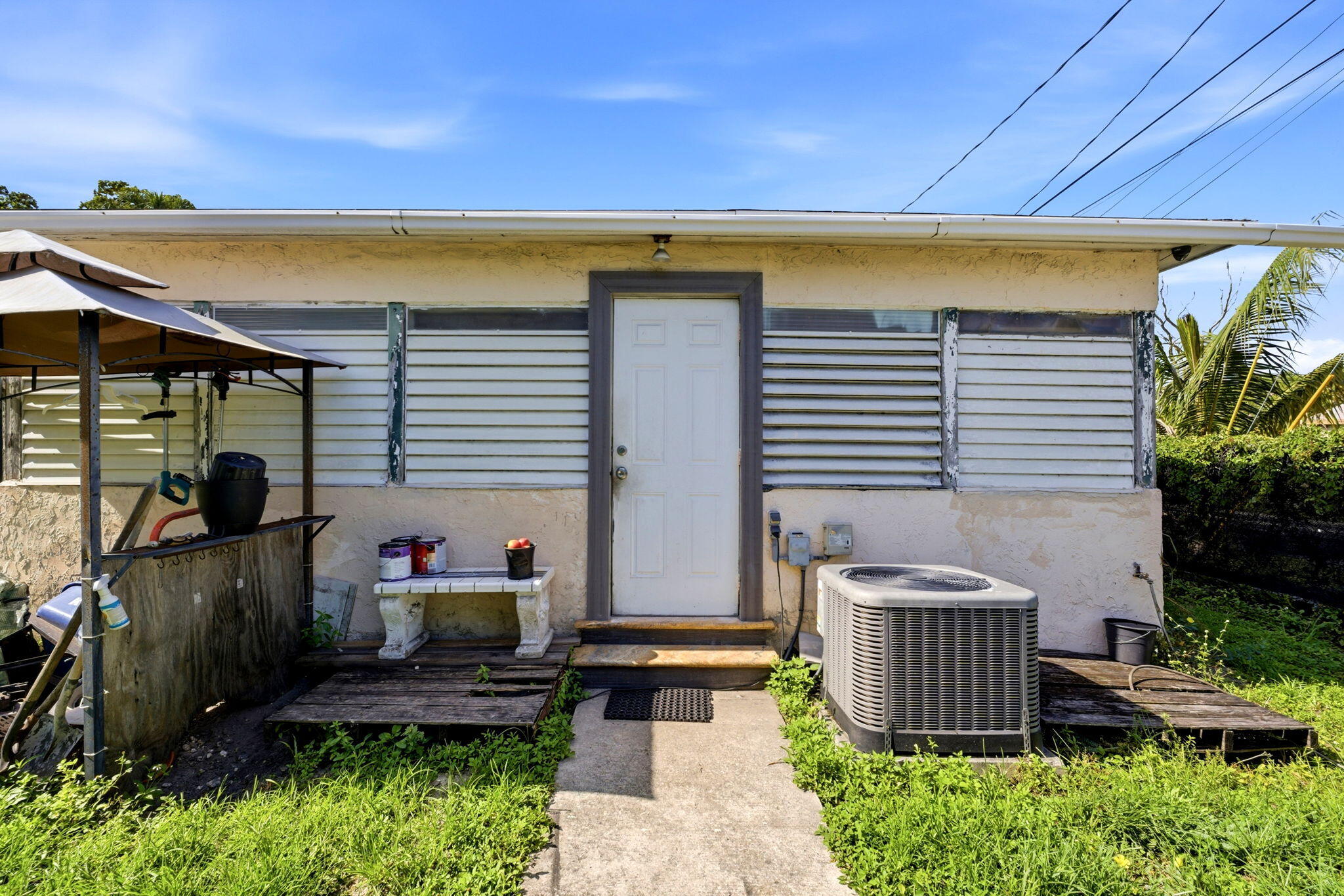 Foto de propiedad en 823 Doctor Martin Luther King Junior Boulevard 823, Pompano Beach, FL 33060 Pompano Beach con MLS# 