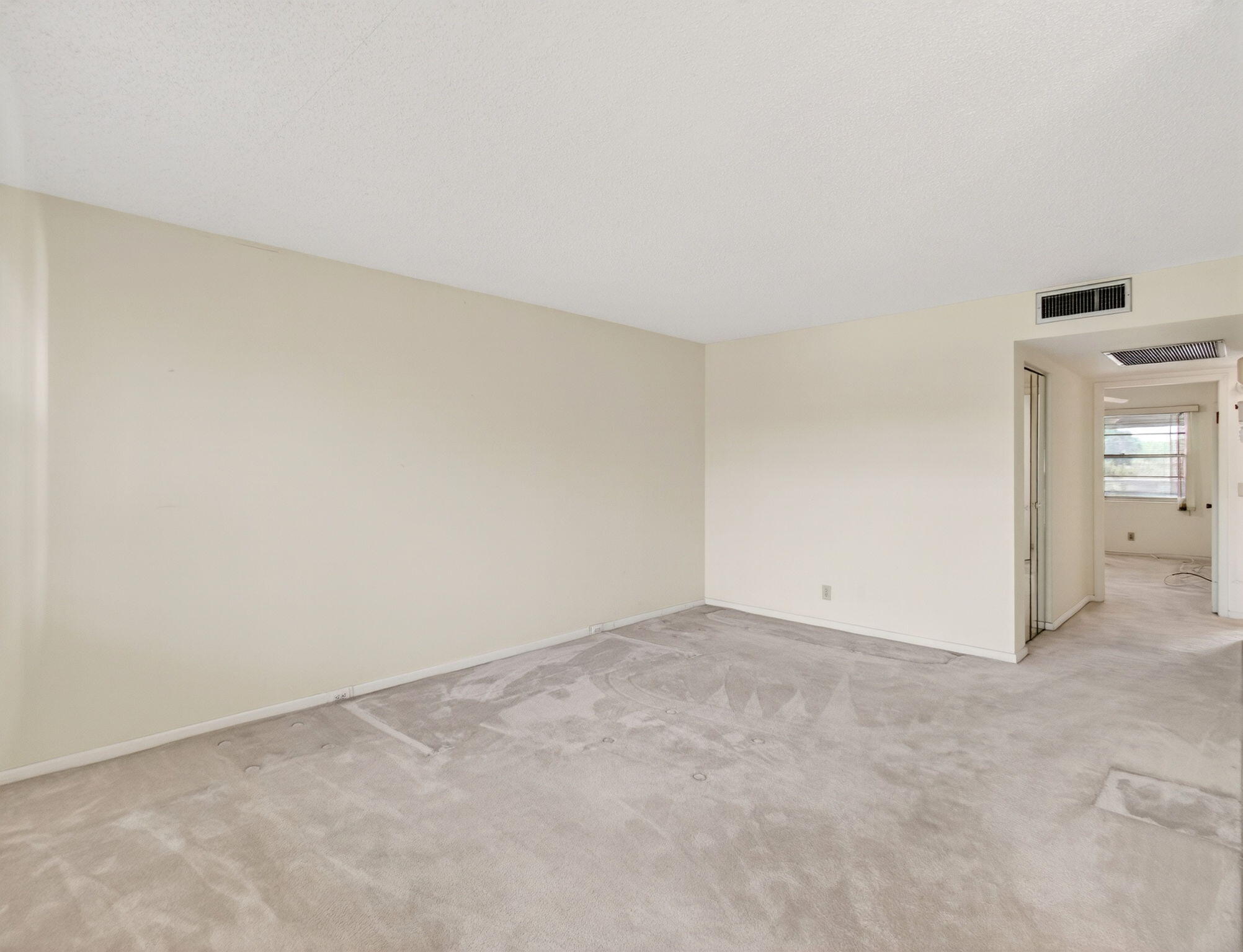Foto de propiedad en 3044 Lincoln C, Boca Raton, FL 33434 Boca Raton con MLS# 