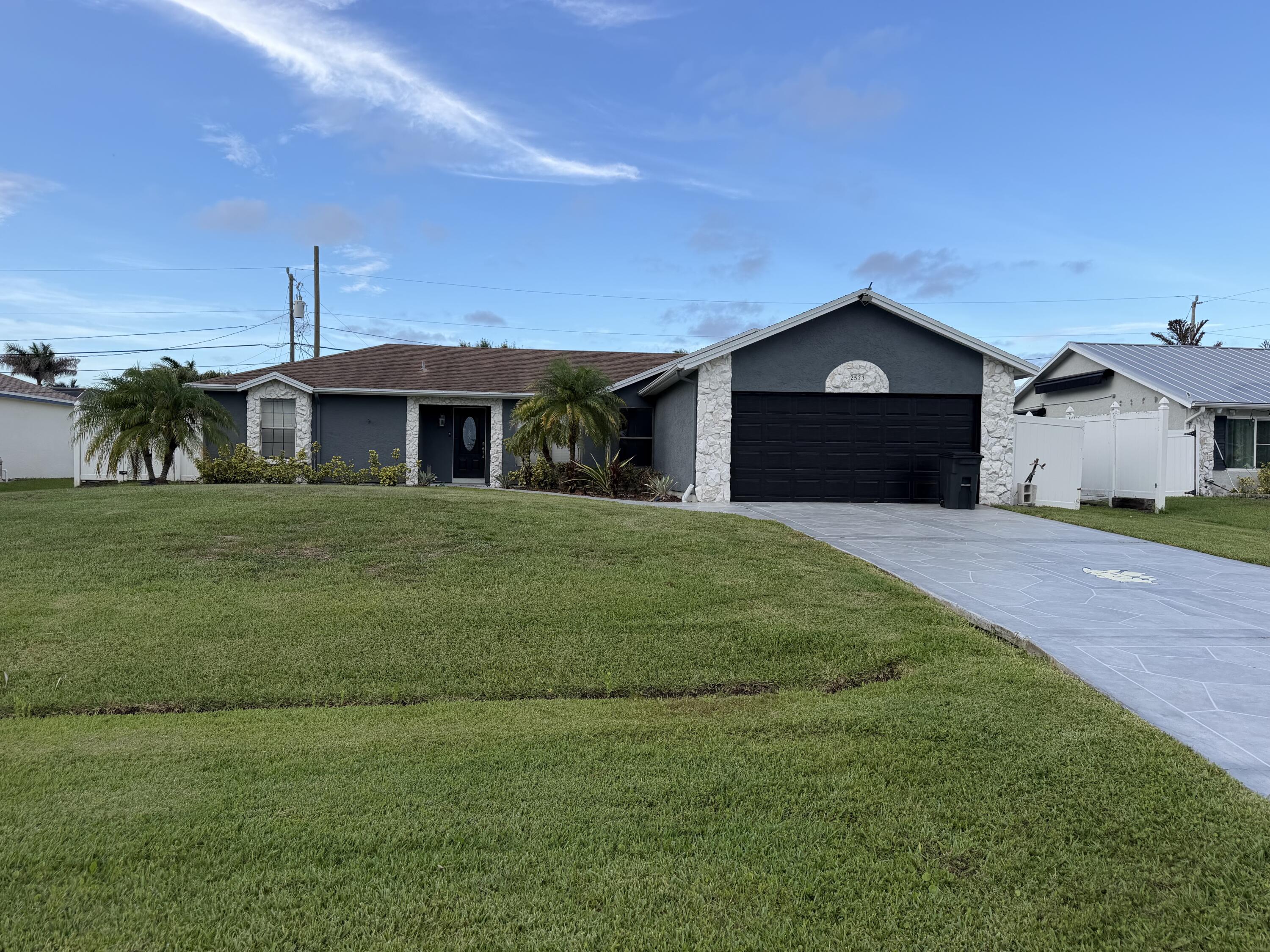 Alquilada 2573 SW Import Drive, Port St. Lucie, FL 34987, Port St. Lucie, FL 34987