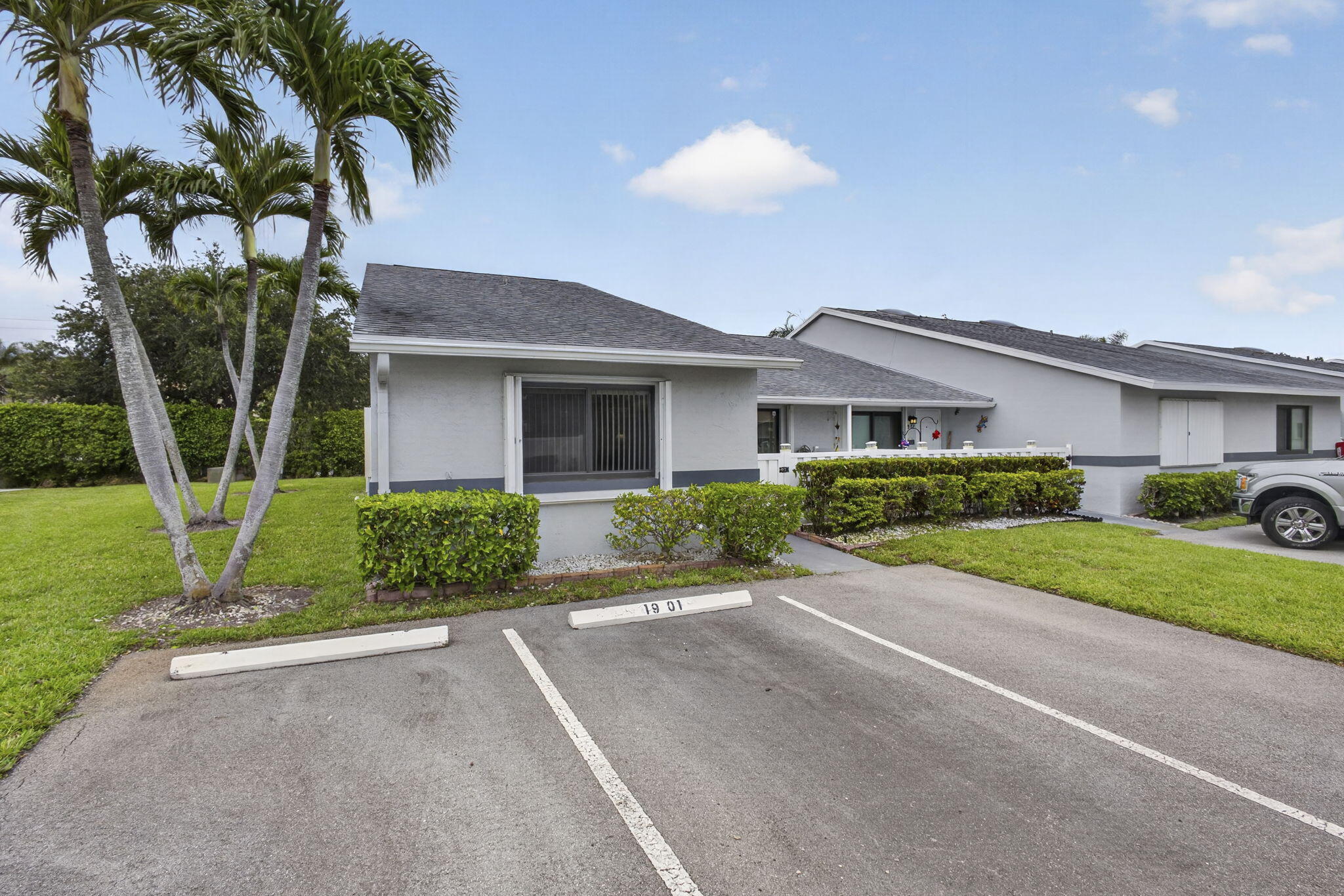 Foto de propiedad en 2641 W Gately Dr W W 1901, West Palm Beach, FL 33415 West Palm Beach con MLS# 