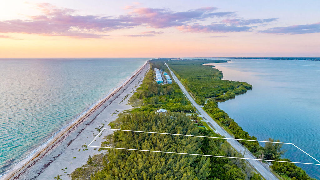 Foto de propiedad en Tbd S Ocean Drive, Fort Pierce, FL Fort Pierce con MLS# 