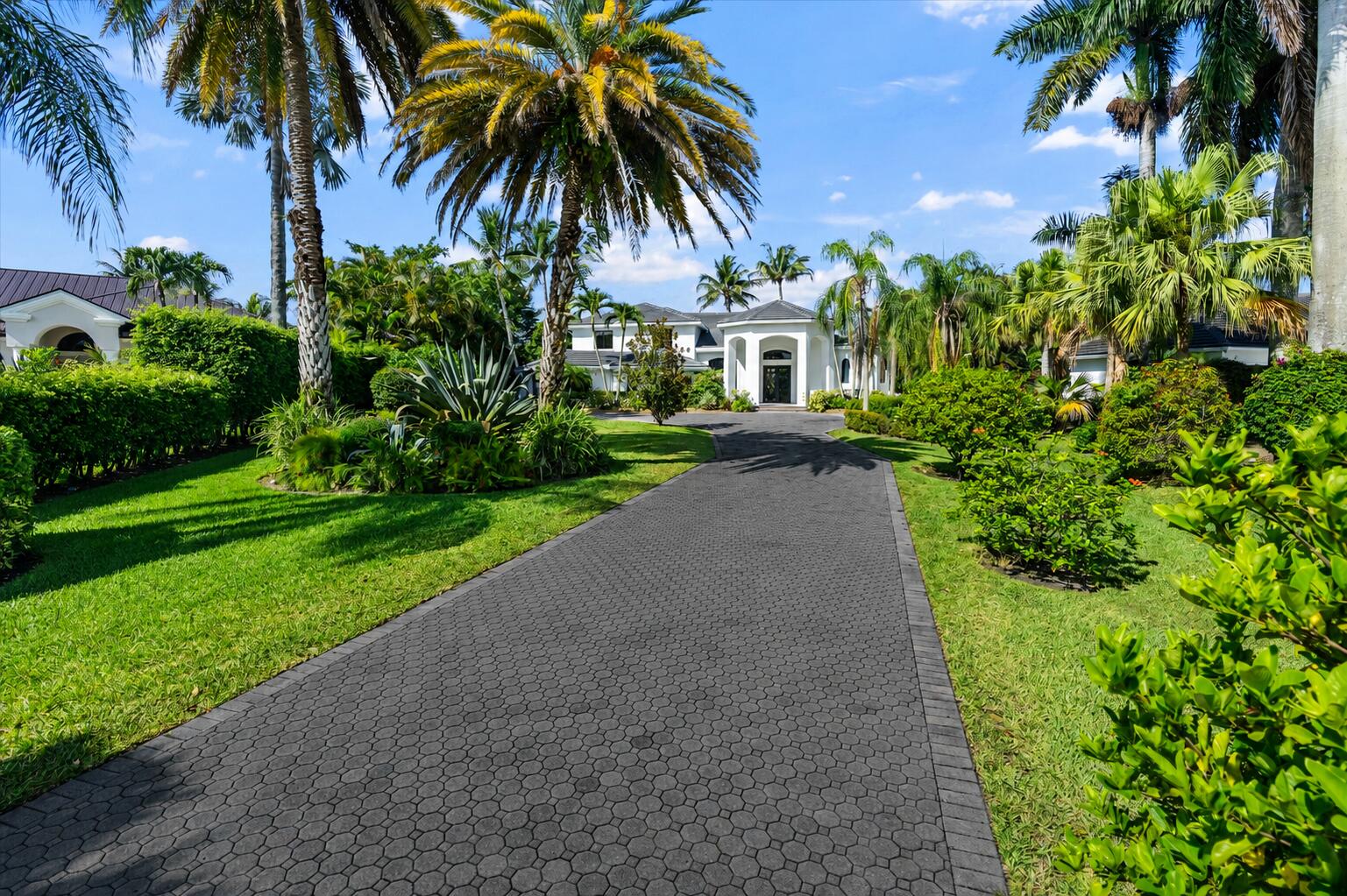 Foto de propiedad en 15463 Tall Oak Avenue, Delray Beach, FL 33446 Delray Beach con MLS# 