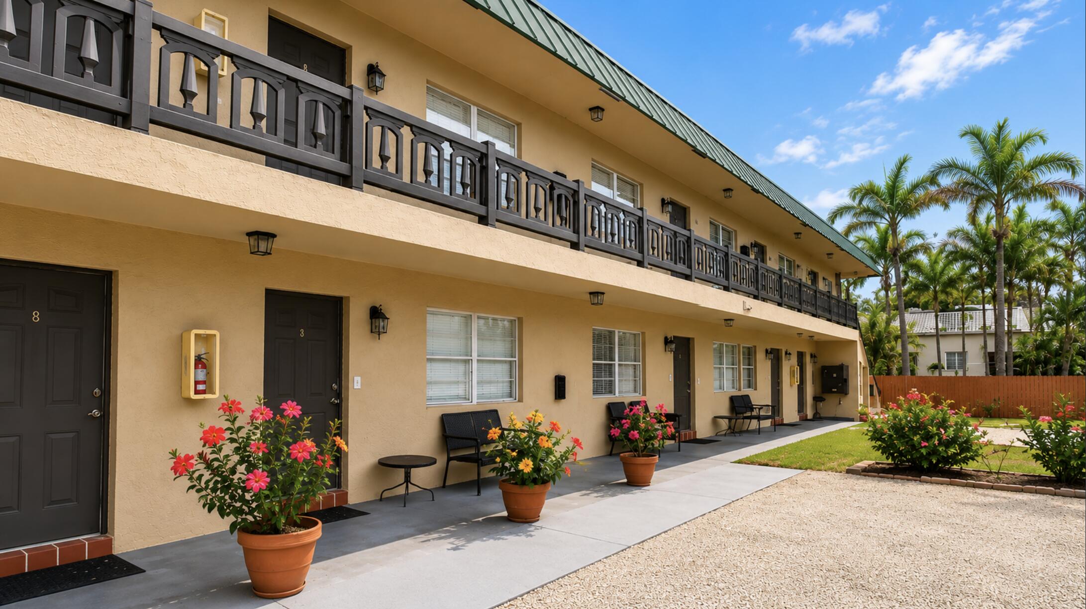 Foto de propiedad en 211 S Swinton Avenue, Delray Beach, FL Delray Beach con MLS# 