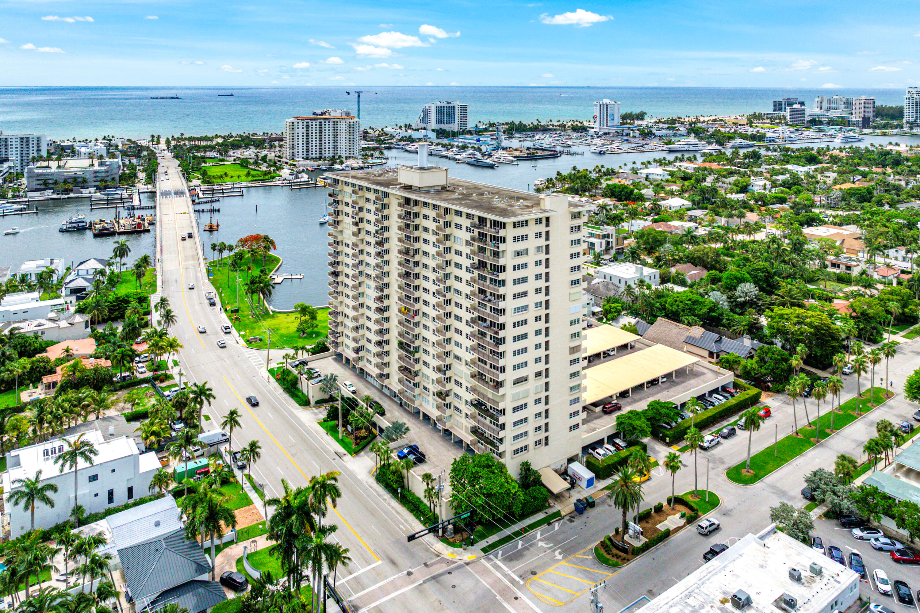 Foto de propiedad en 2500 E Las Olas Boulevard 1901, Fort Lauderdale, FL 33301 Fort Lauderdale con MLS# 