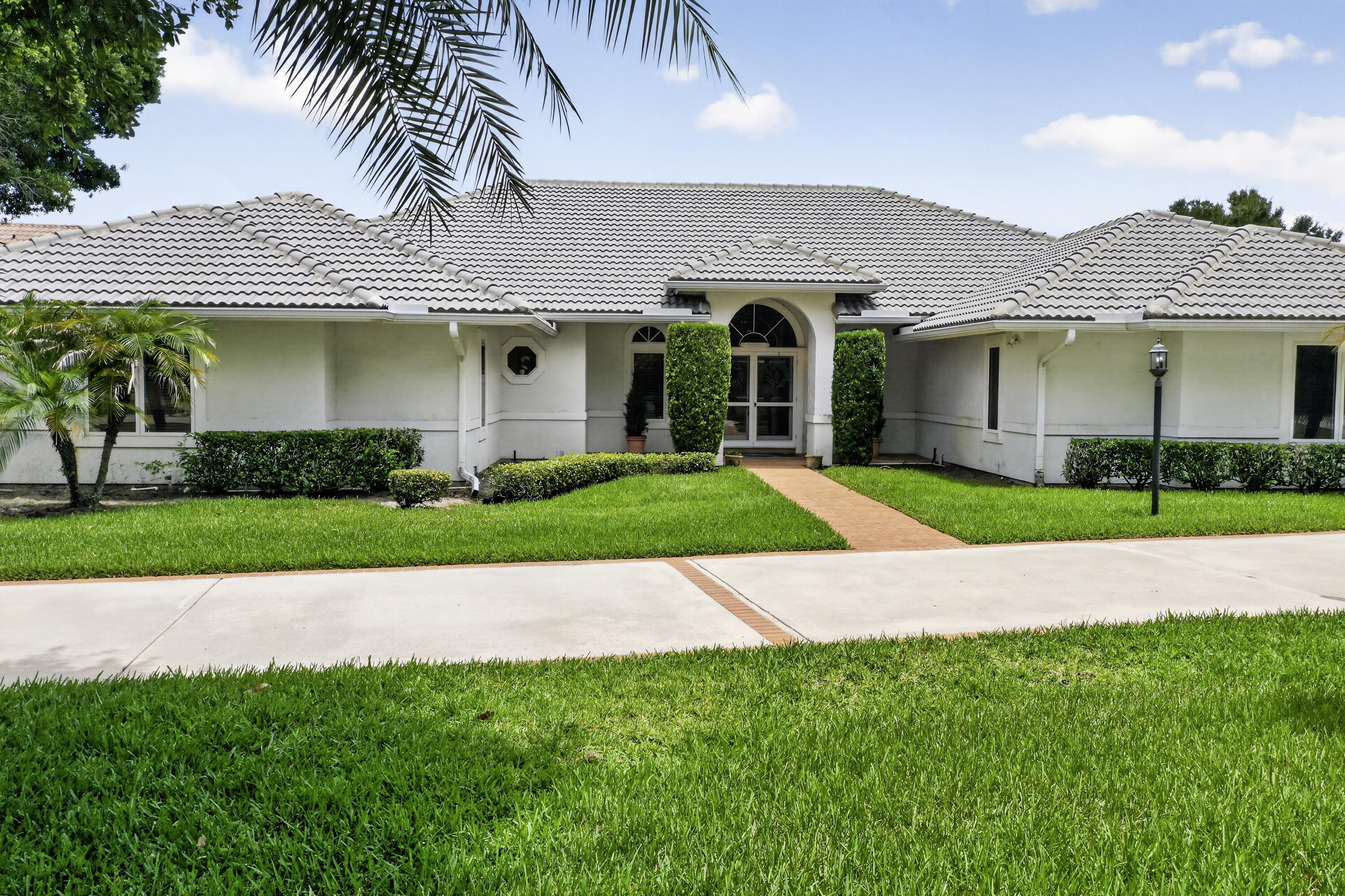 Foto de propiedad en 7350 Reserve Creek Drive, Port St. Lucie, FL 34986 Port St. Lucie con MLS# 