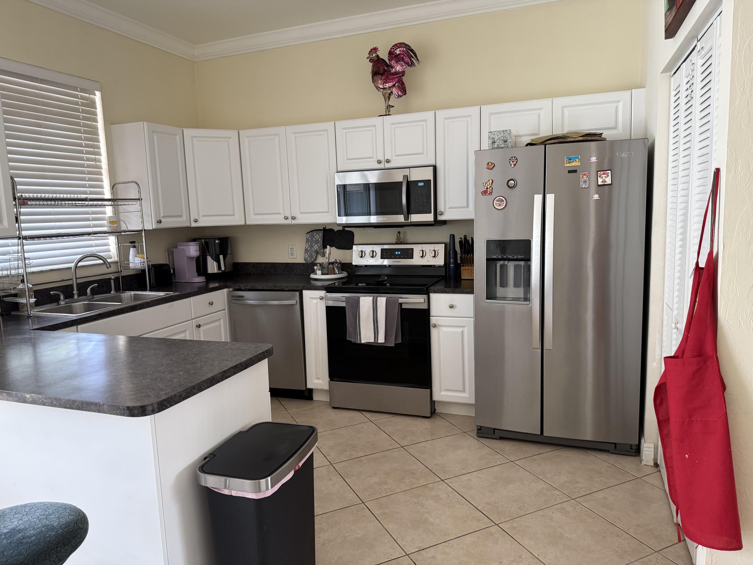 Foto de propiedad en 3829 Schoolhouse Rd Road E 3, Fort Myers, FL 33916 Fort Myers con MLS# 