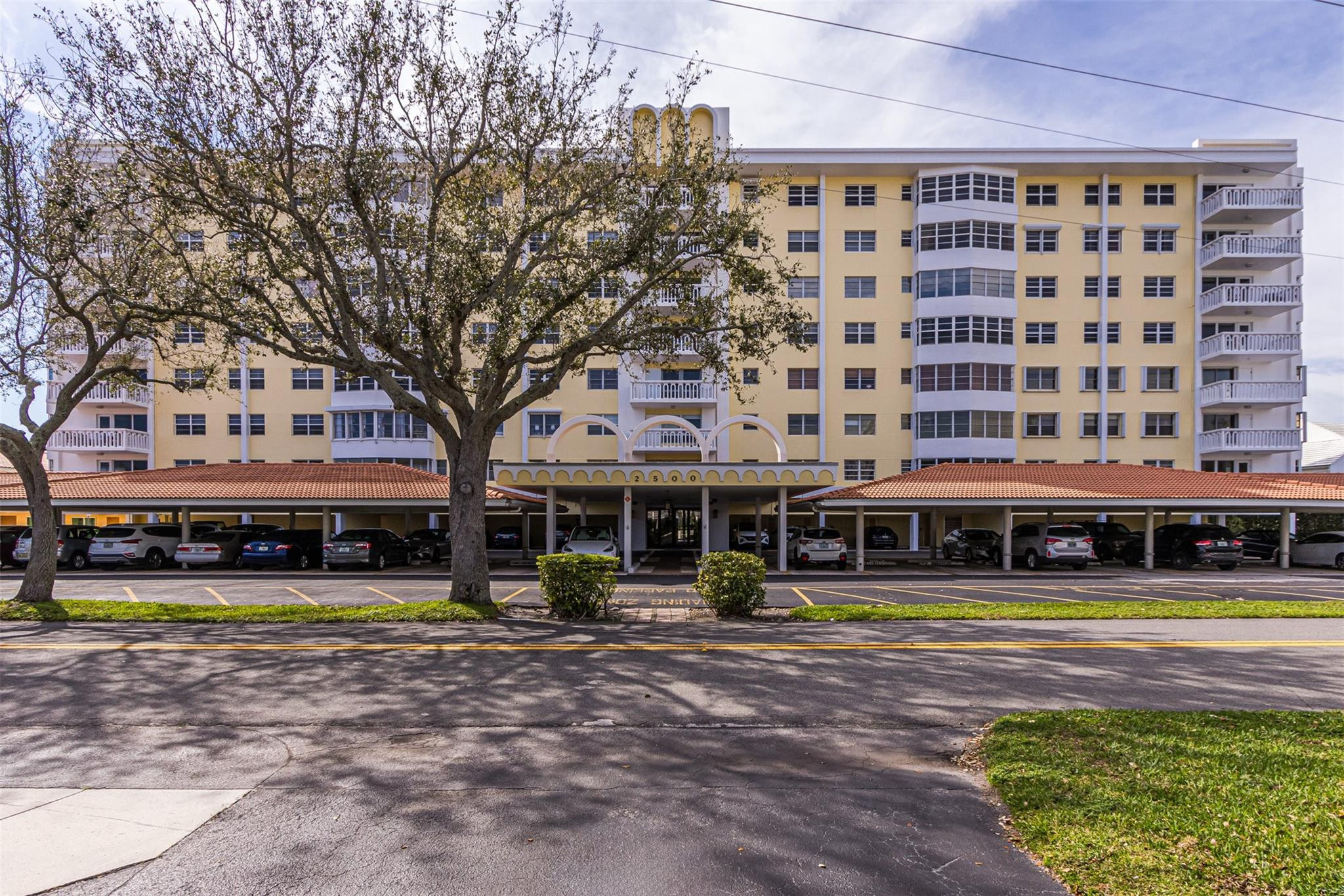 Foto de propiedad en 2500 NE 48th Lane 609, Fort Lauderdale, FL 33308 Fort Lauderdale con MLS#