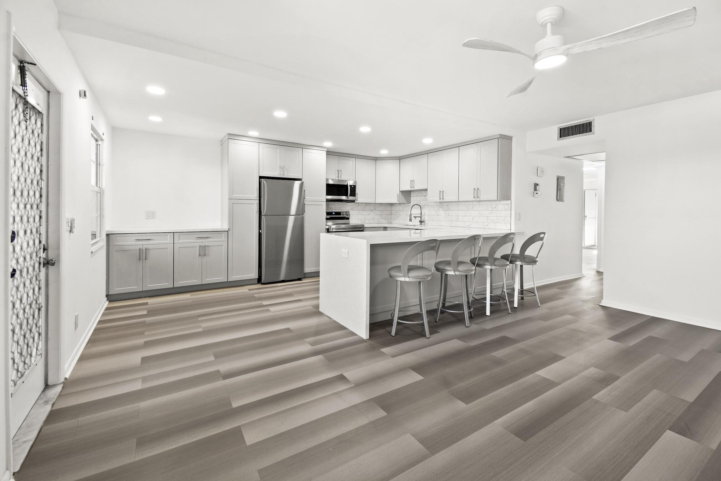 Foto de propiedad en 4047 Lincoln C, Boca Raton, FL 33434 Boca Raton con MLS# 