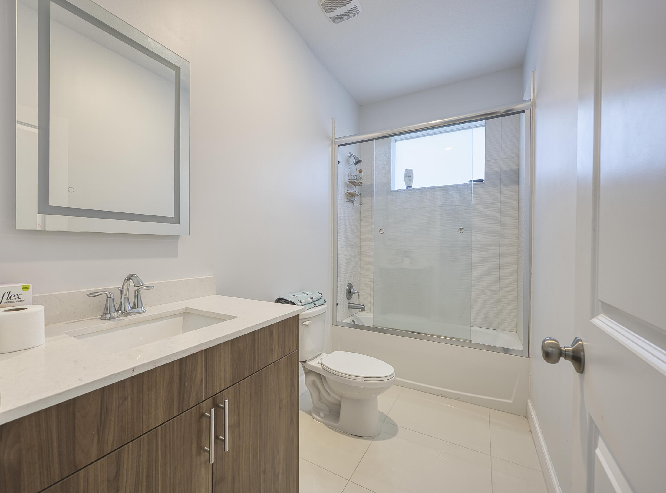 Foto de propiedad en 941 Fitch Drive, West Palm Beach, FL 33415 West Palm Beach con MLS# 