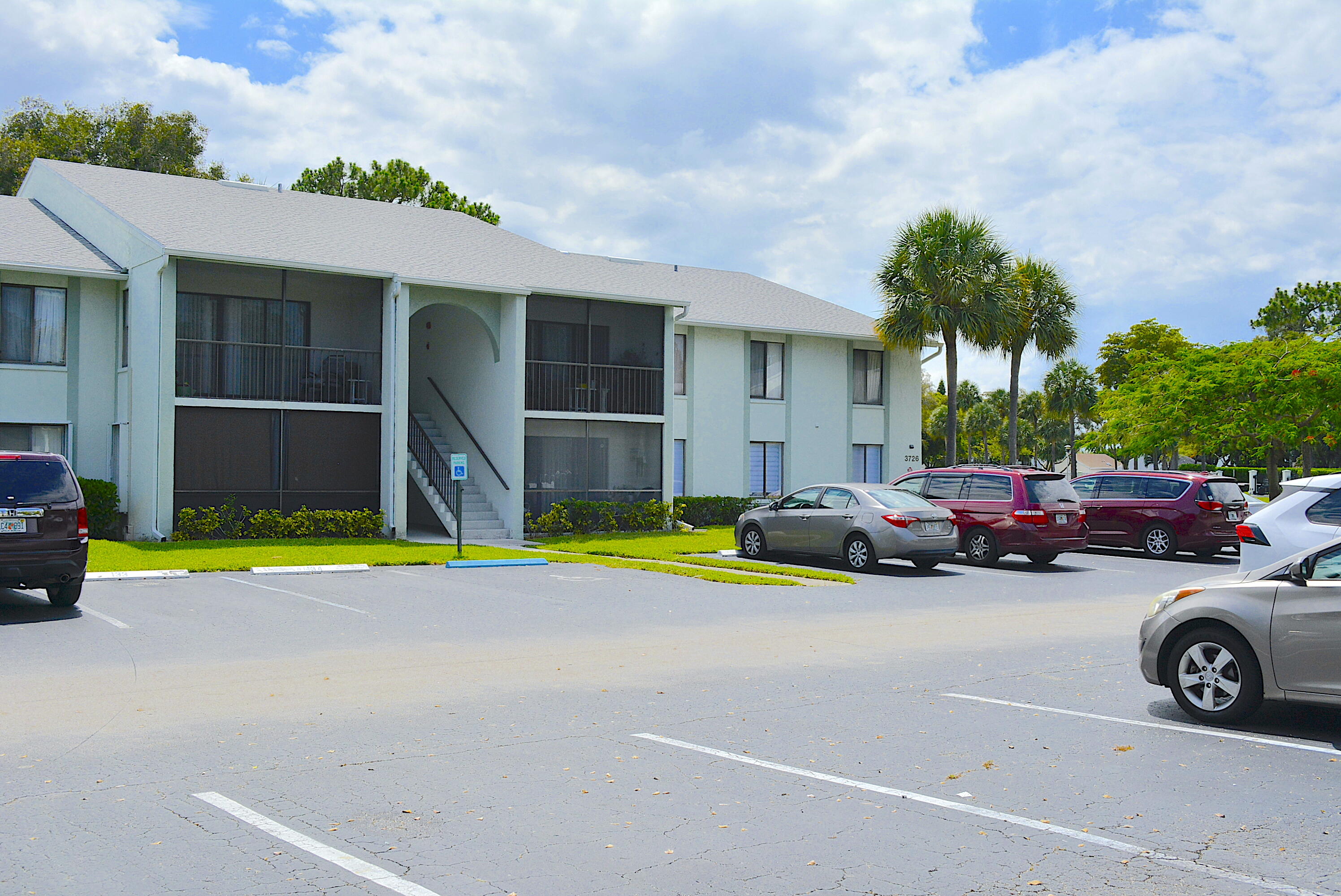 Foto de propiedad en 3726 Savoy Lane D2, West Palm Beach, FL 33417 West Palm Beach con MLS# 