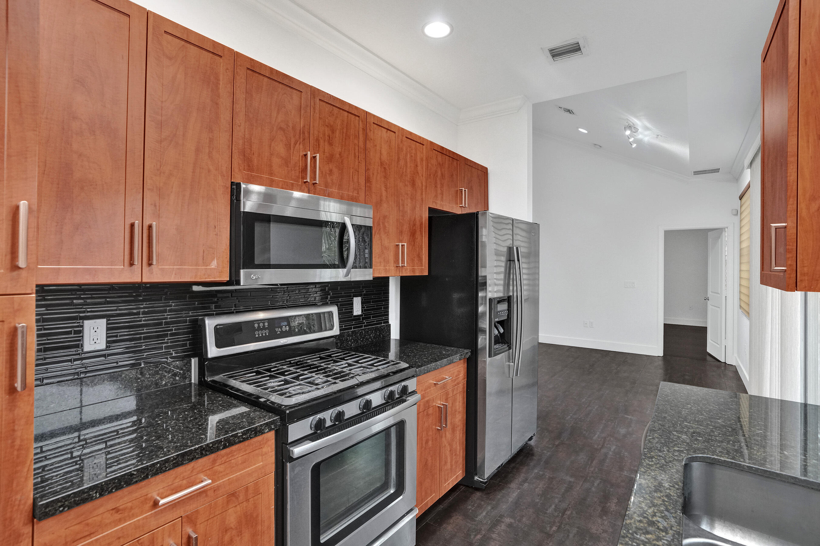 Foto de propiedad en 12662 NW 32nd Place, Sunrise, FL 33323 Sunrise con MLS# 