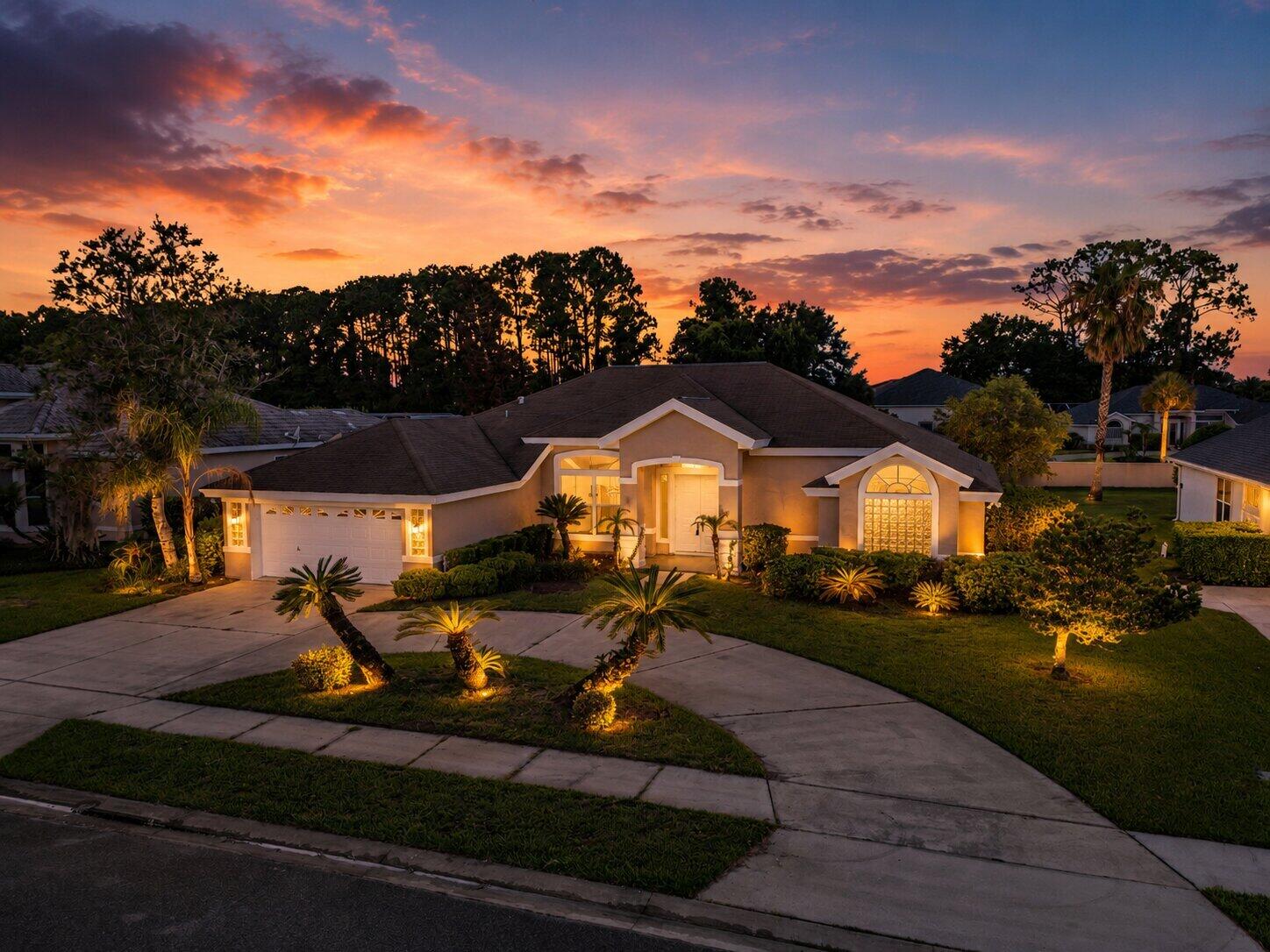 Foto de propiedad en 2911 Cypress Ridge Trail, Port Orange, FL 32128 Port Orange con MLS# 