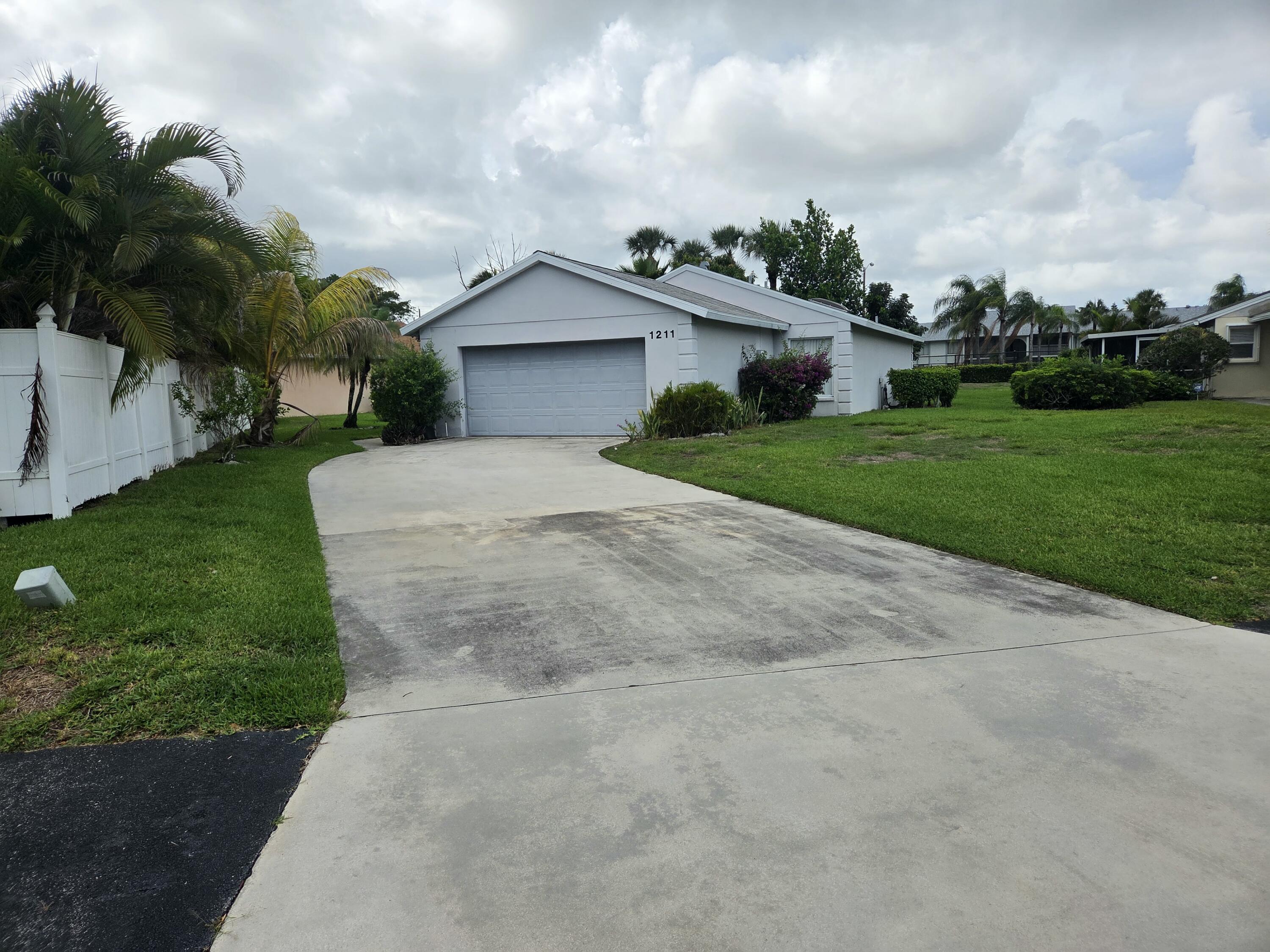 En Renta 1211 Pine Sage Circle, West Palm Beach, FL 33409, West Palm Beach, FL 33409