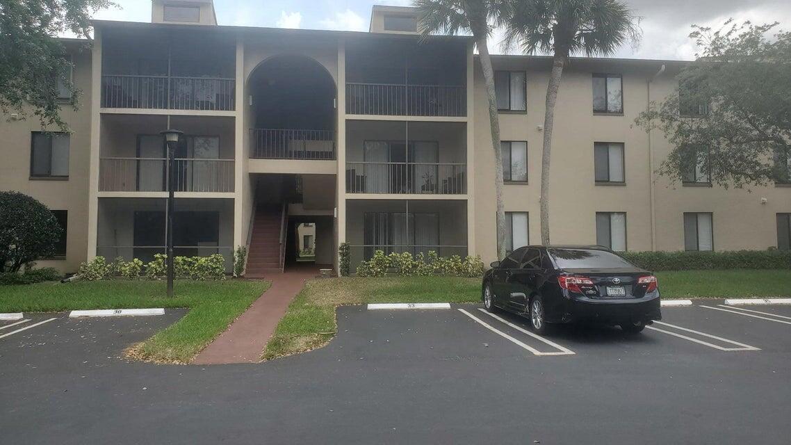 Foto de propiedad en 203 Foxtail Drive B3, Greenacres, FL 33415 Greenacres con MLS# 