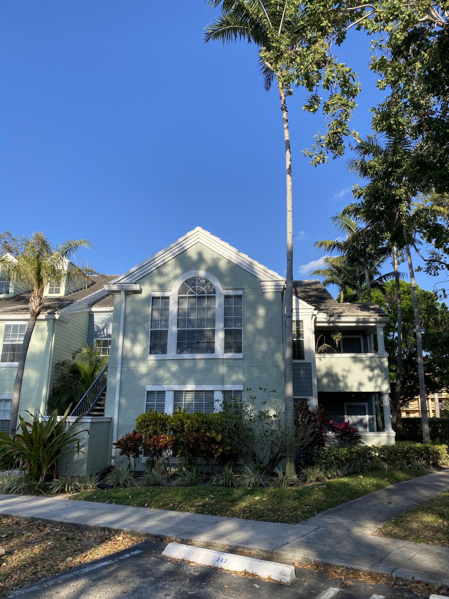 Foto de propiedad en 1020 Crystal Way H, Delray Beach, FL 33444 Delray Beach con MLS# 