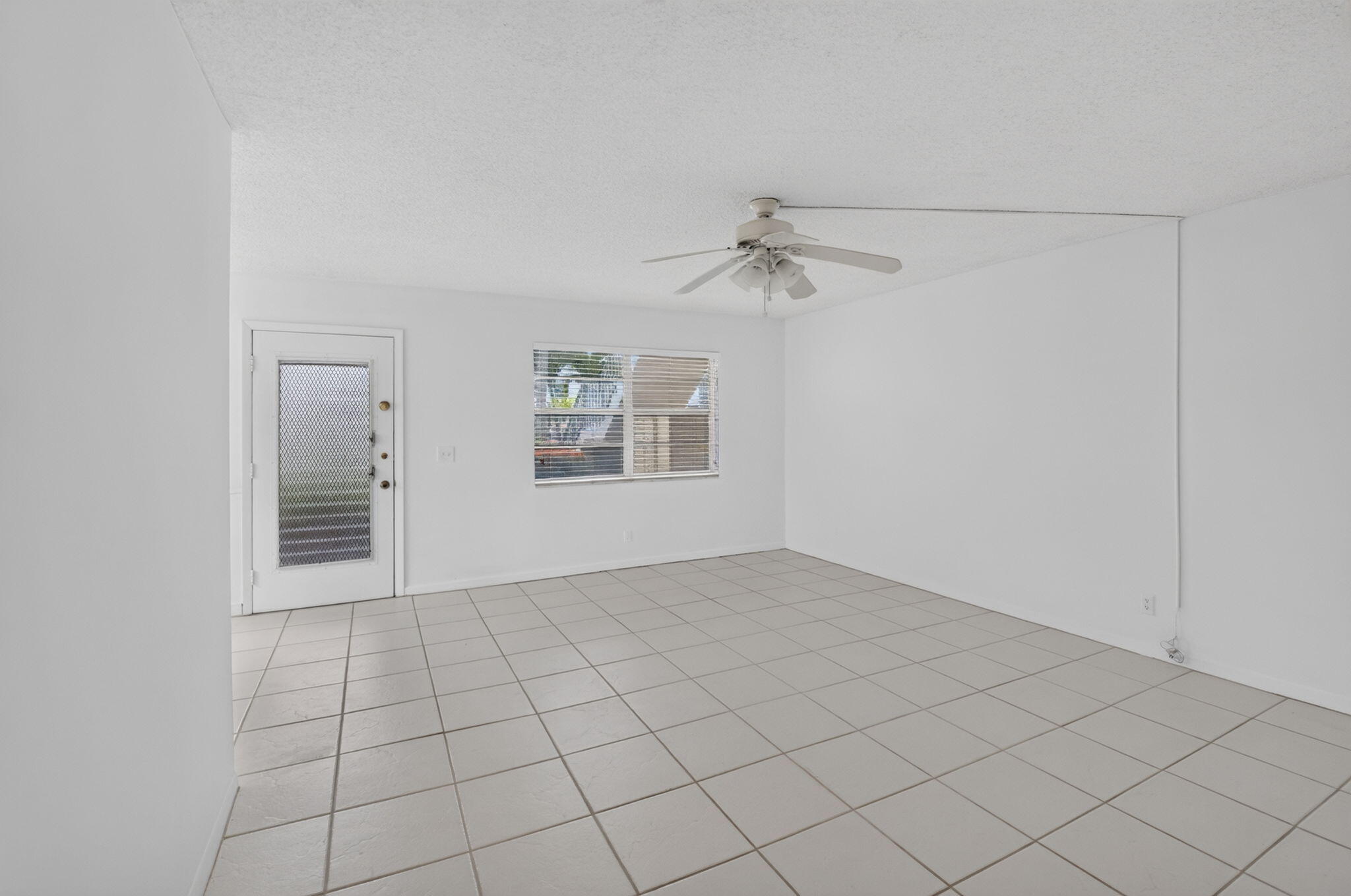 Foto de propiedad en 200 Normandy E 200, Delray Beach, FL 33484 Delray Beach con MLS# 