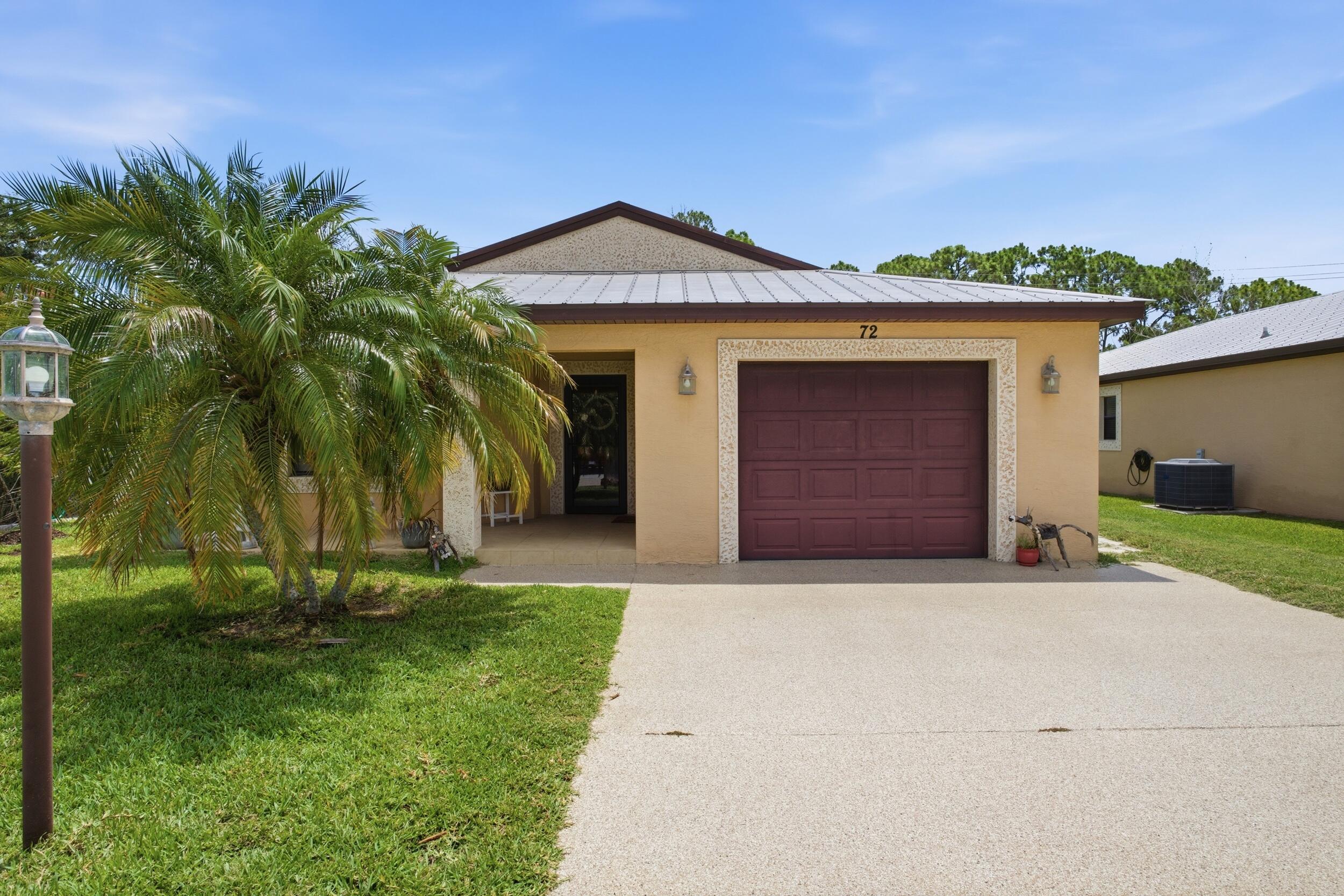 Foto de propiedad en 72 Mediterranean Boulevard E, Port St. Lucie, FL 34952 Port St. Lucie con MLS# 