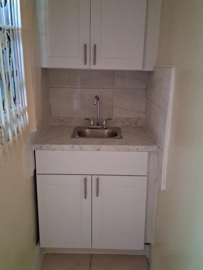 Foto de propiedad en 710 NW 177th Terrace, Miami Gardens, FL 33169 Miami Gardens con MLS# 