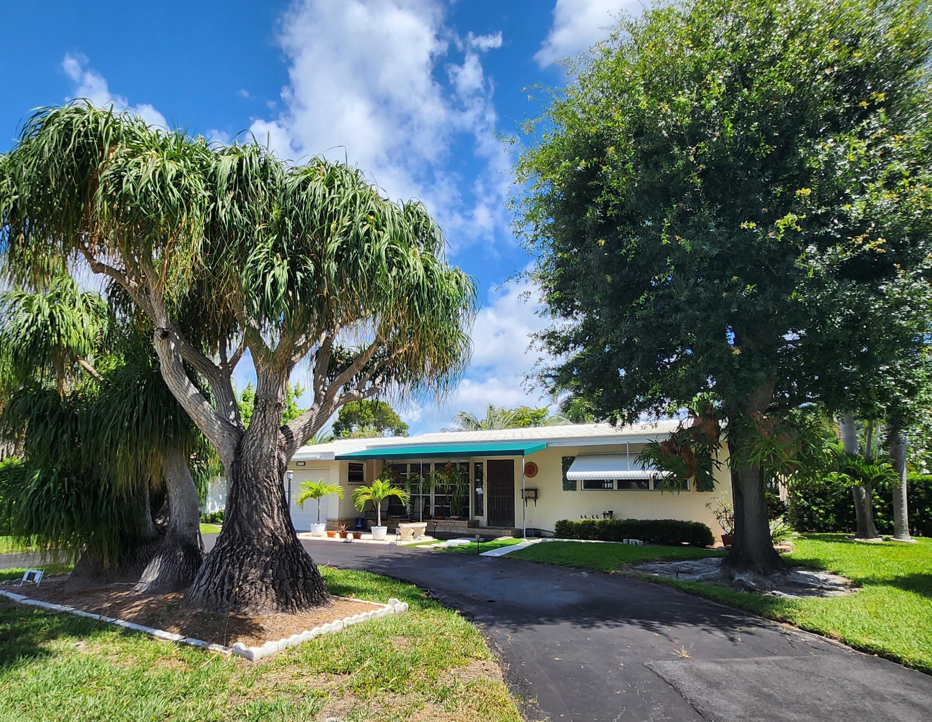 Foto de propiedad en 111 SE 7th Street, Pompano Beach, FL 33060 Pompano Beach con MLS# 