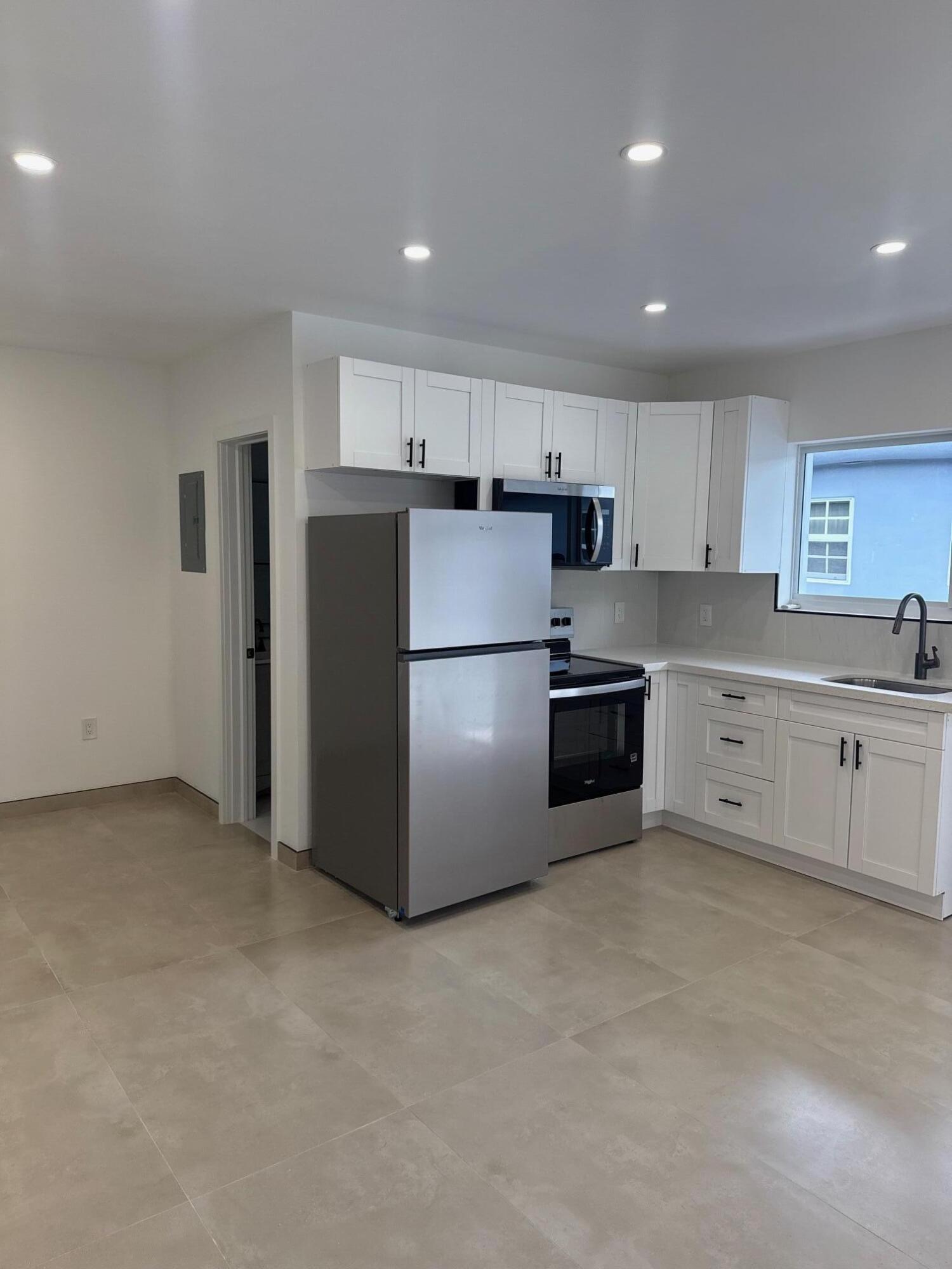 Foto de propiedad en 1235 Normandy Drive 10, Miami Beach, FL 33141 Miami Beach con MLS# 
