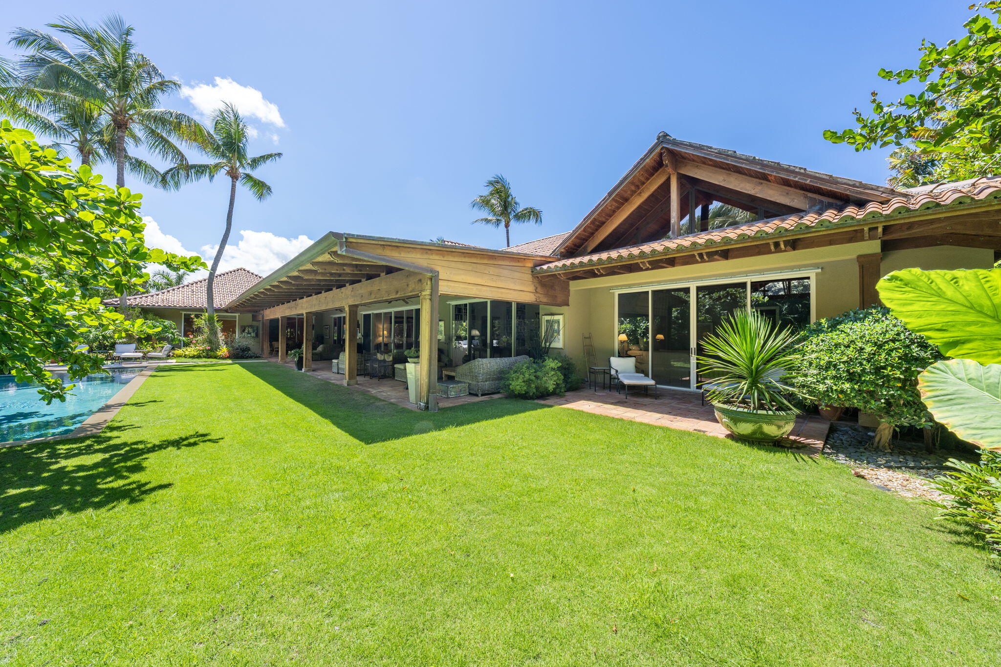 Foto de propiedad en 6 La Costa Way, Palm Beach, FL 33480 Palm Beach con MLS# 