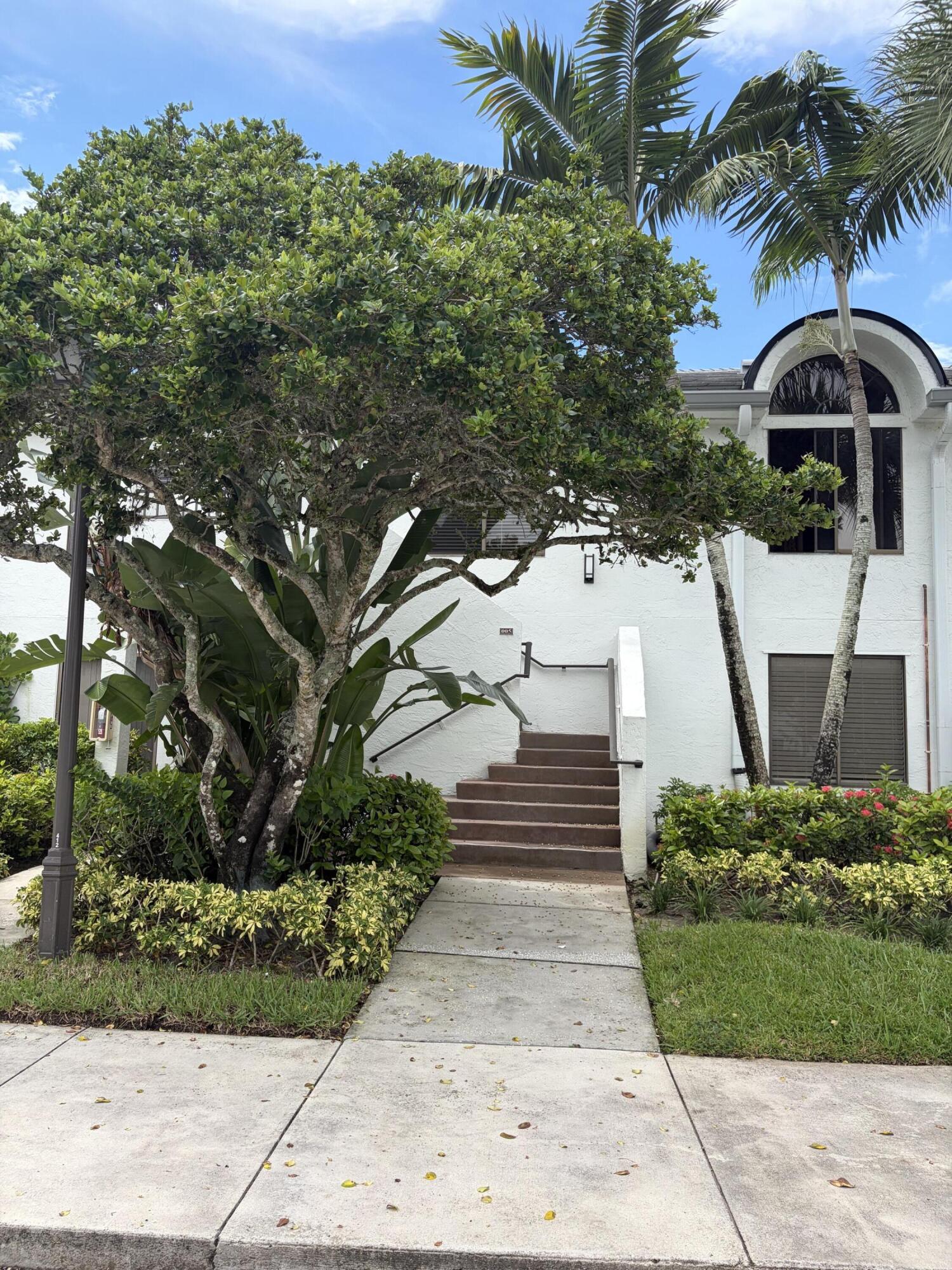 Foto de propiedad en 7254 Clunie Place 15005, Delray Beach, FL 33446 Delray Beach con MLS# 