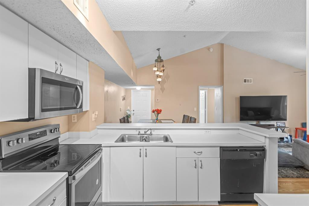 Foto de propiedad en 3874 Lyons Road 305-6, Coconut Creek, FL 33073 Coconut Creek con MLS# 