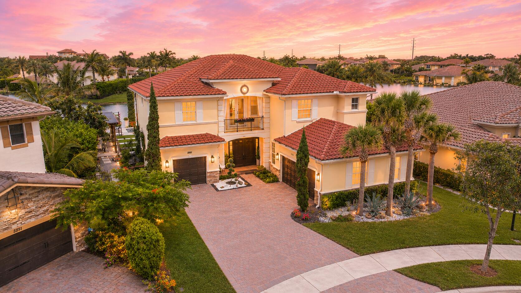 Foto de propiedad en 8861 Edgewater Place, Parkland, FL 33076 Parkland con MLS# 