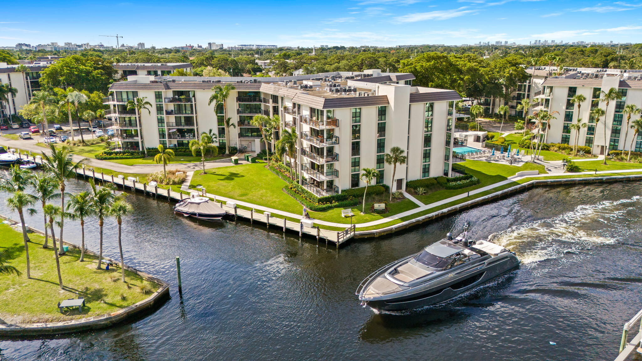 Foto de propiedad en 1301 River Reach Drive 202, Fort Lauderdale, FL 33315 Fort Lauderdale con MLS# 