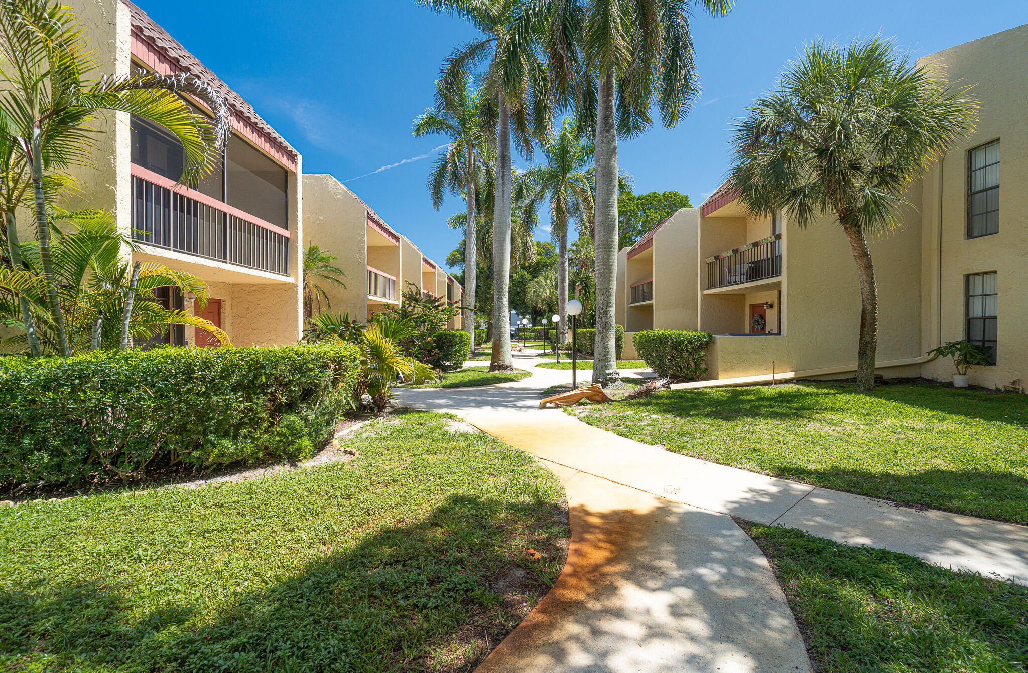 Foto de propiedad en 769 SE 1st Way 85, Deerfield Beach, FL 33441 Deerfield Beach con MLS# 