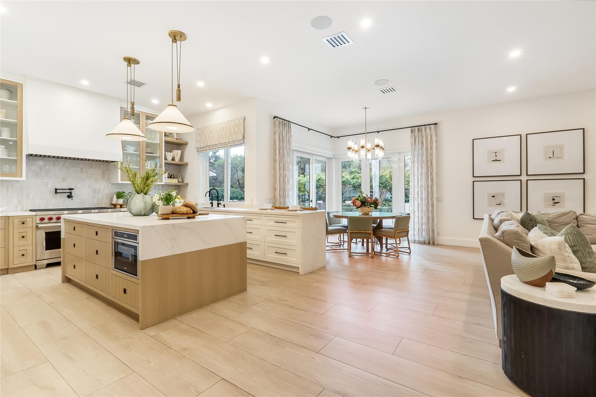 Foto de propiedad en 2825 Hackney Road, Weston, FL 33331 Weston con MLS# 