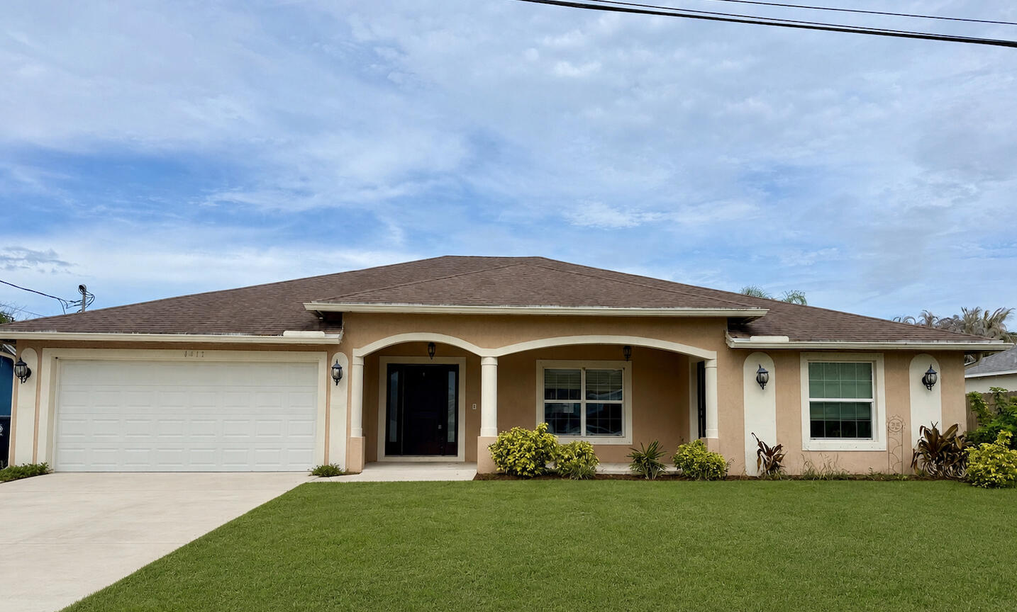 Foto de propiedad en 4417 SW Baturro Street, Port St. Lucie, FL 34953 Port St. Lucie con MLS# 