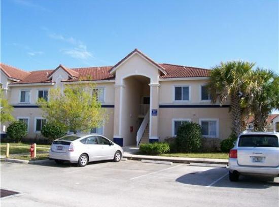 Alquilada 1103 Golden Lakes Boulevard 1013, West Palm Beach, FL 33411, West Palm Beach, FL 33411