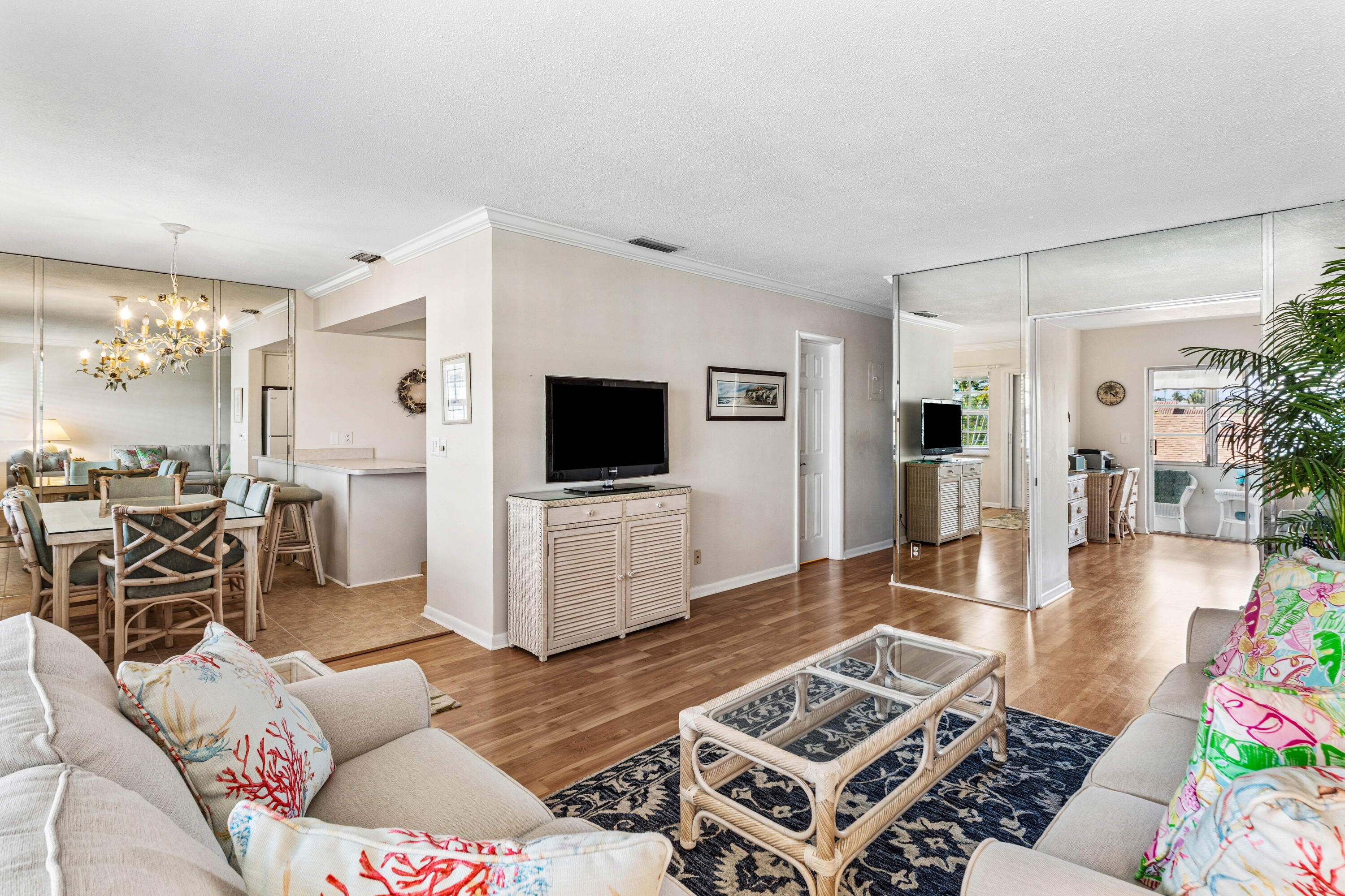 Foto de propiedad en 5505 N Ocean Boulevard 8-204, Ocean Ridge, FL 33435 Ocean Ridge con MLS# 