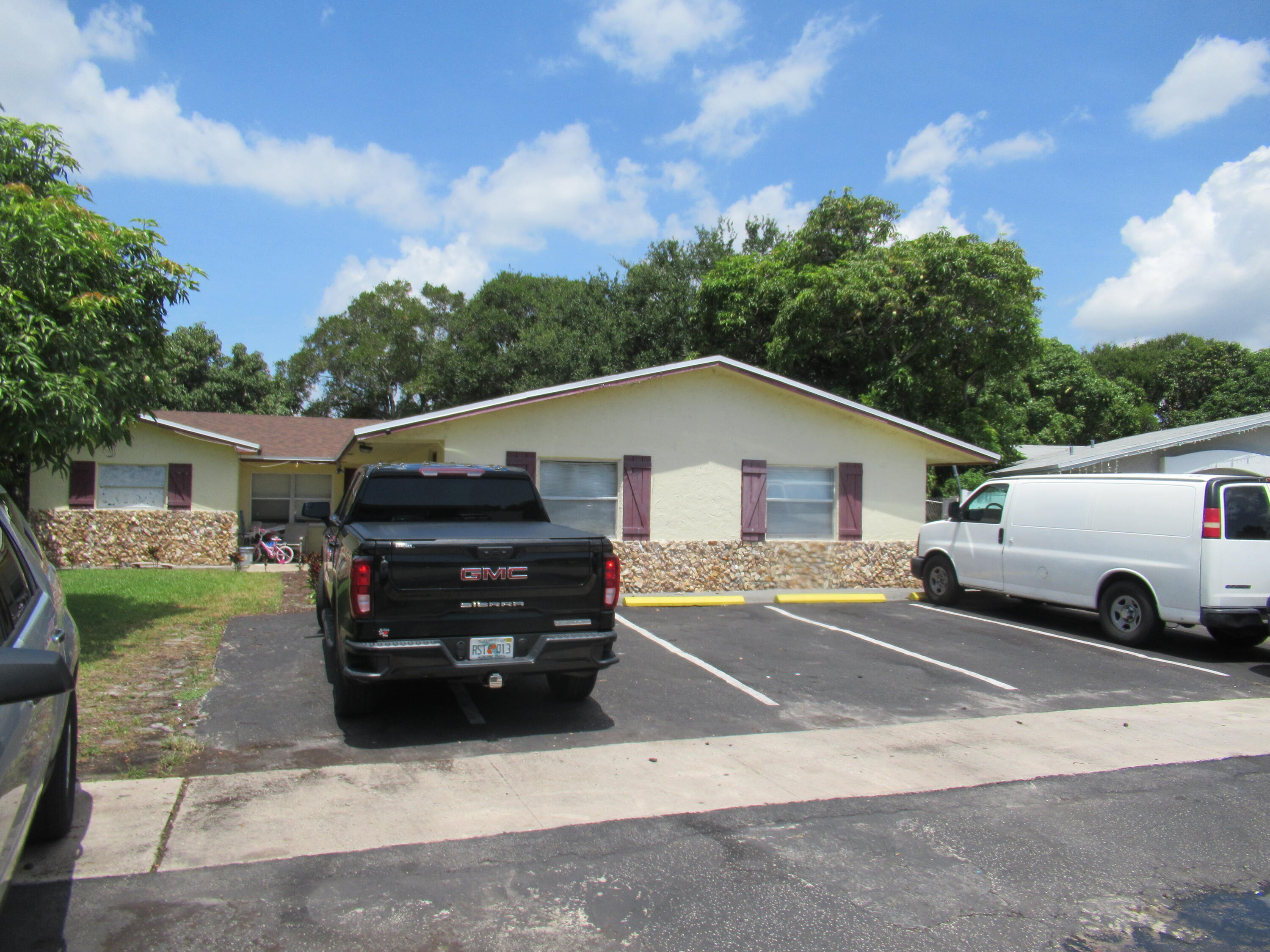 Vendido 1211 SW 11th Avenue 1-2, Deerfield Beach, FL 33441, Deerfield Beach, FL 33441