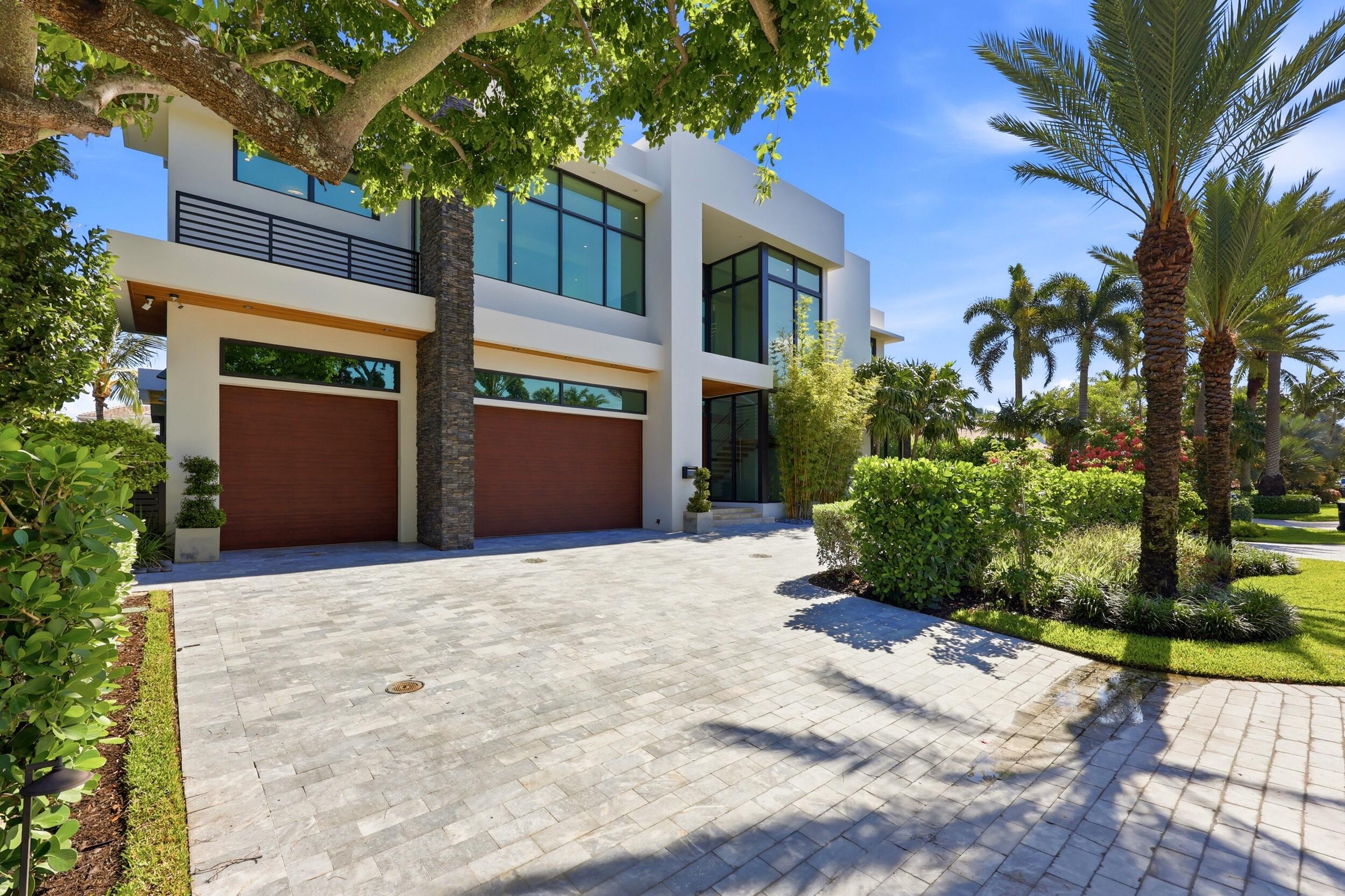 Foto de propiedad en 2863 NE 27th Street, Fort Lauderdale, FL 33306 Fort Lauderdale con MLS# 