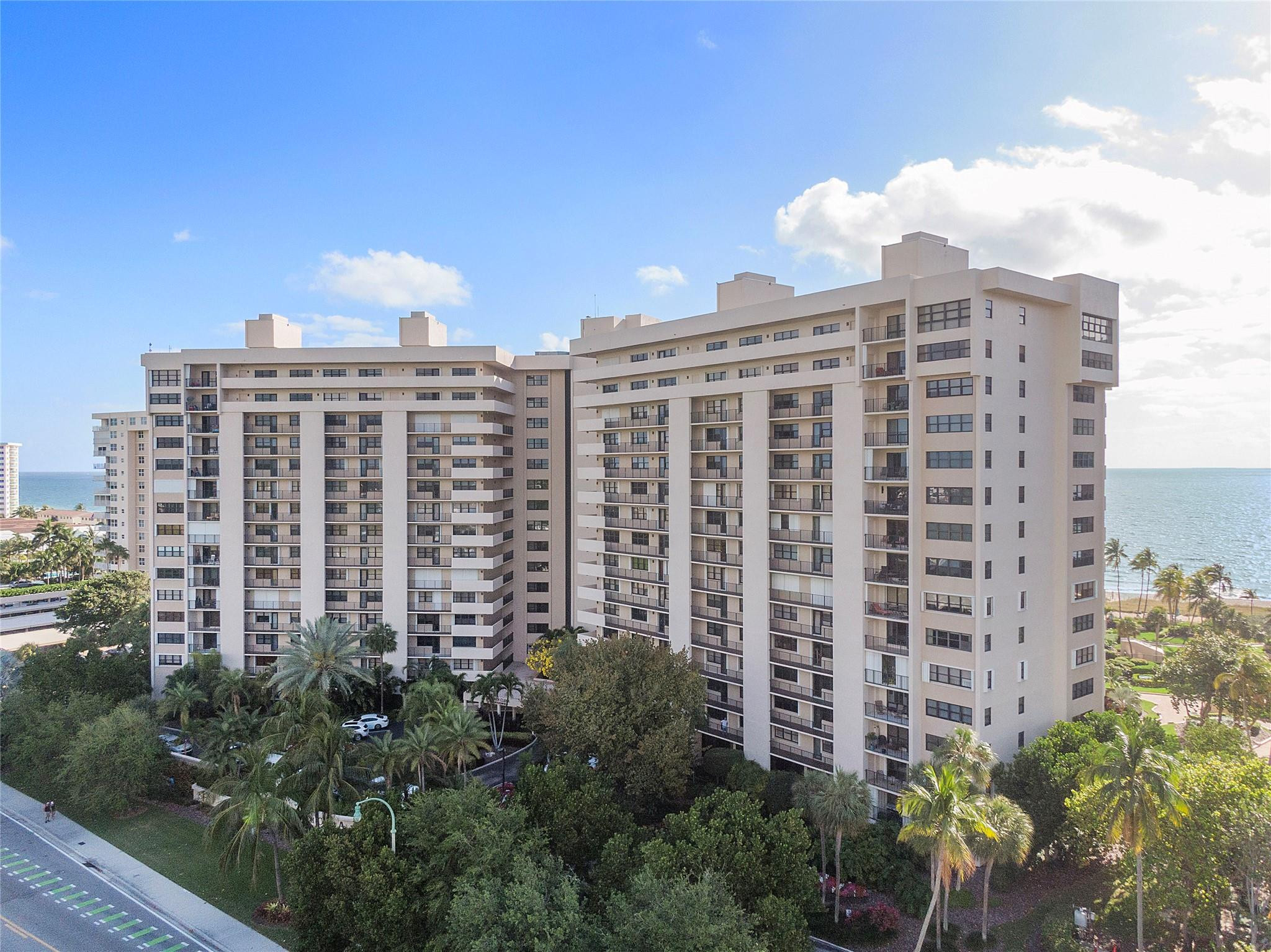 Foto de propiedad en 5100 N Ocean Boulevard 1504, Lauderdale-By-The-Sea, FL 33308 Lauderdale-By-The-Sea con MLS# 