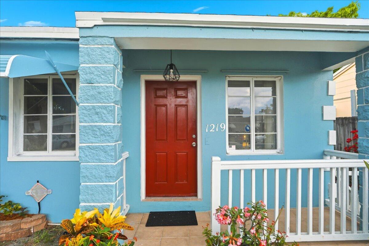 Vendido 1219 N E Street, Lake Worth, FL 33460, Lake Worth, FL 33460