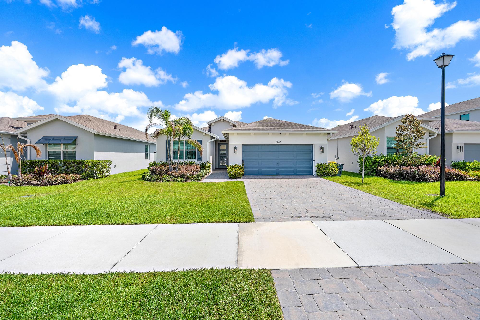 Alquilada 6841 SE Pk Trce Drive, Stuart, FL 34997, Stuart, FL 34997