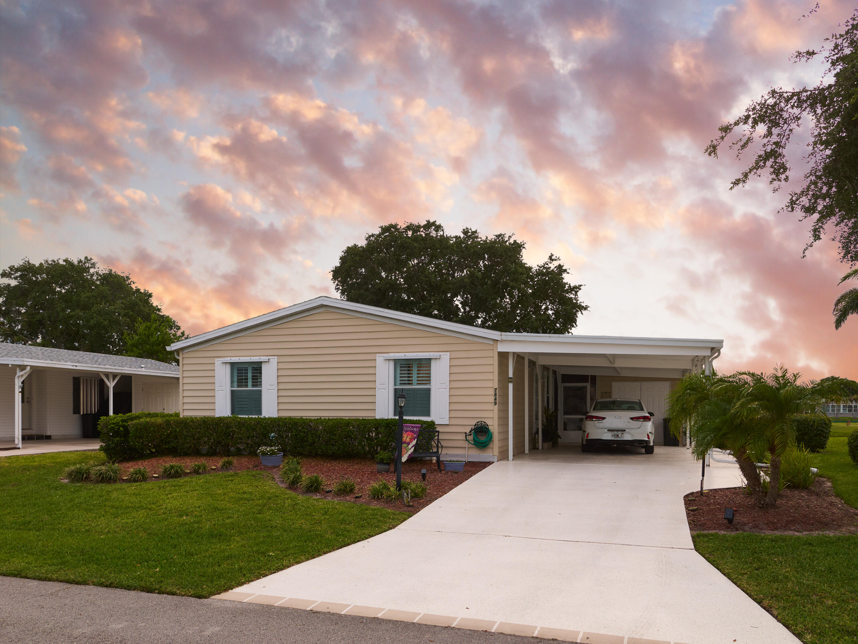Foto de propiedad en 7849 Meadowlark Lane, Port St. Lucie, FL 34952 Port St. Lucie con MLS# 