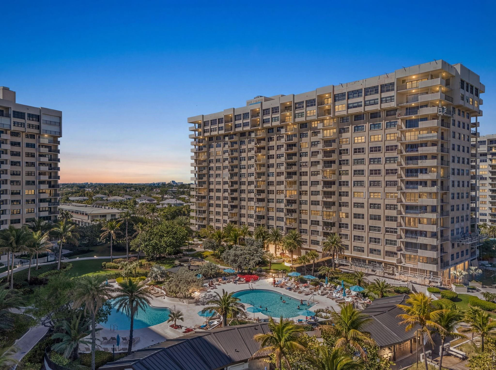 Foto de propiedad en 5000 N Ocean Boulevard 908, Lauderdale-By-The-Sea, FL 33308 Lauderdale-By-The-Sea con MLS# 