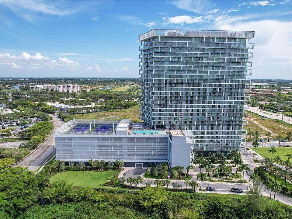 Foto de propiedad en 2000 Metropica Way 811, Sunrise, FL 33323 Sunrise con MLS# 