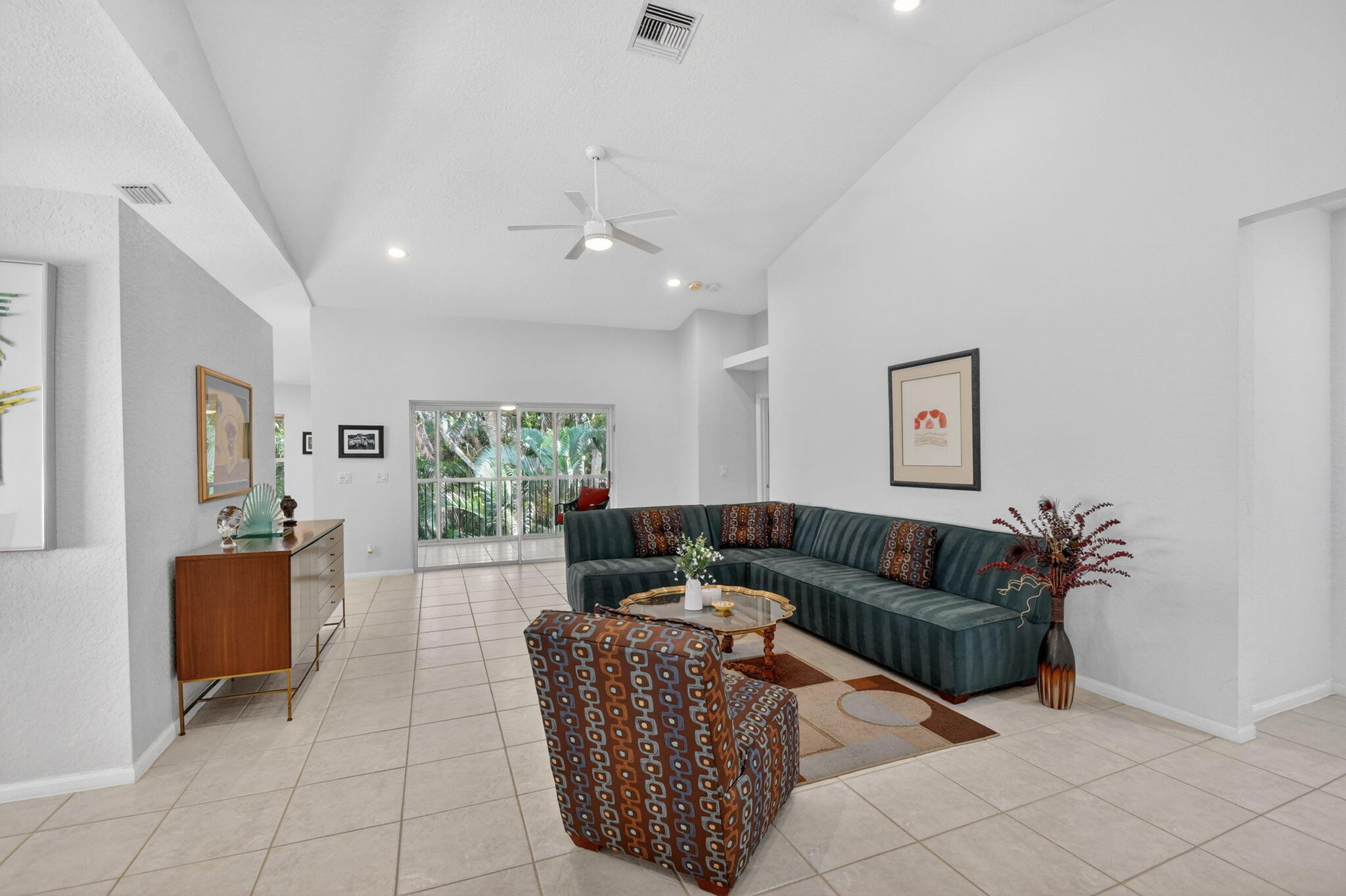Foto de propiedad en 7910 Laina Lane 3, Boynton Beach, FL 33437 Boynton Beach con MLS# 