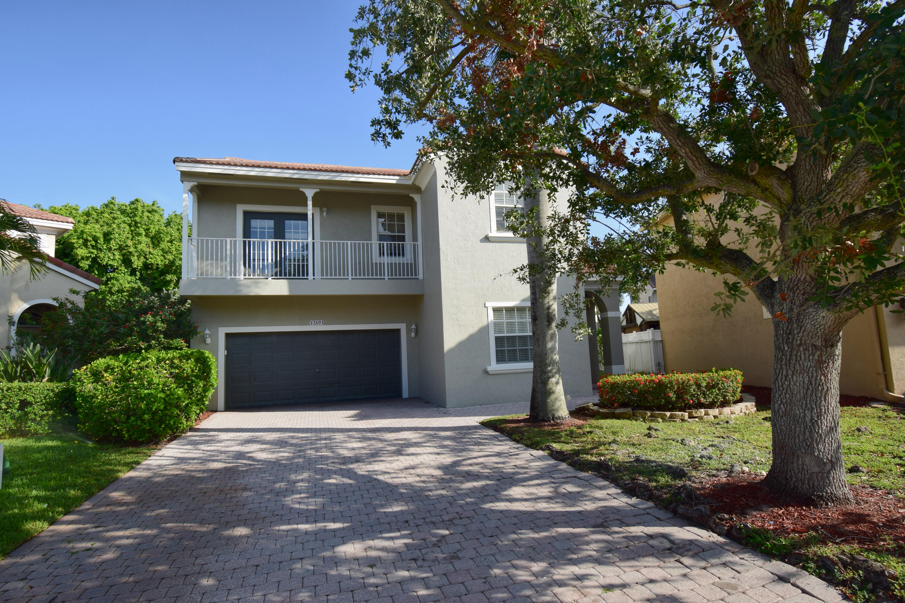 Foto de propiedad en 12693 NW 7th Street, Coral Springs, FL 33071 Coral Springs con MLS# 