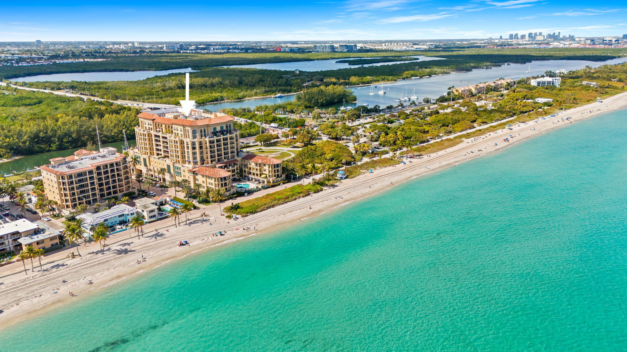 Foto de propiedad en 3501 N Ocean Drive Ph 7, Hollywood, FL 33019 Hollywood con MLS# 
