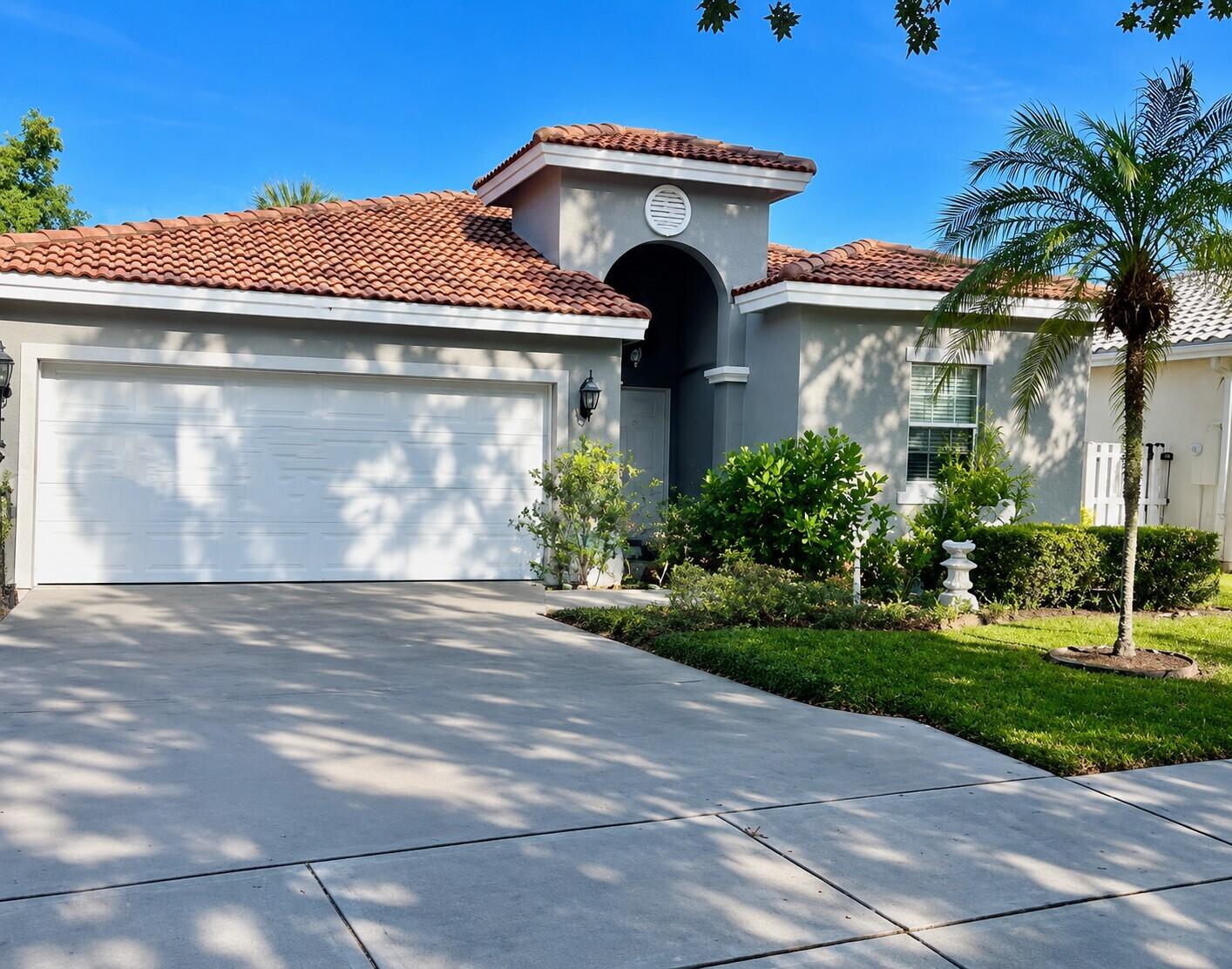 Foto de propiedad en 4323 NW 44th Terrace, Coconut Creek, FL 33073 Coconut Creek con MLS# 