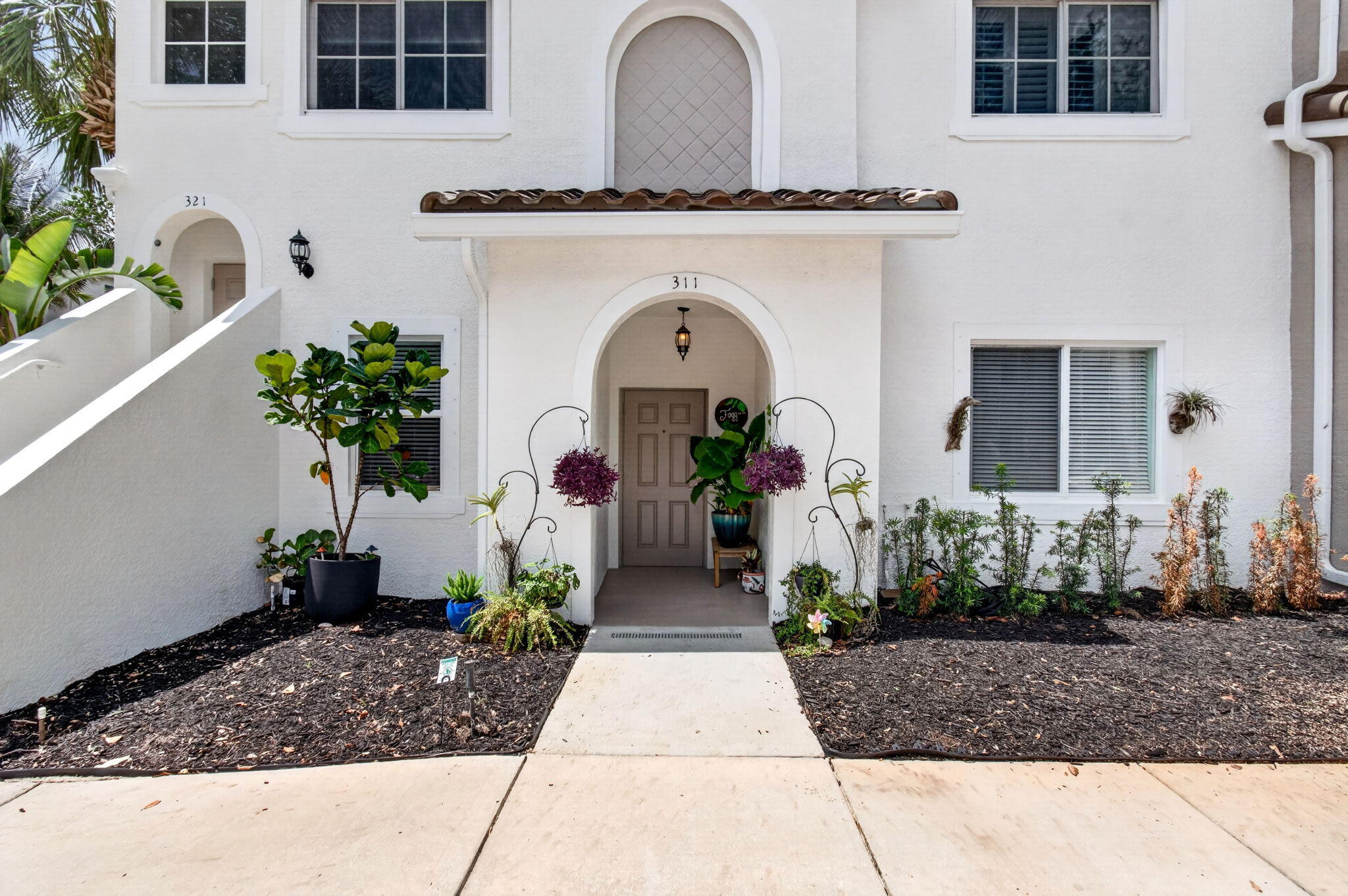 Foto de propiedad en 311 Bayfront Drive, Boynton Beach, FL 33435 Boynton Beach con MLS# 