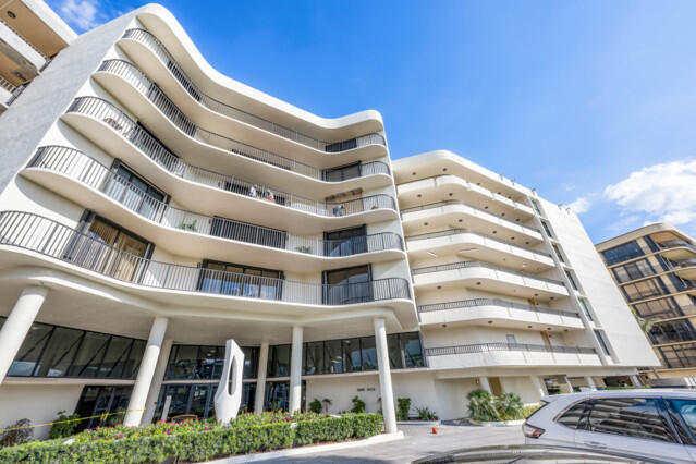 Foto de propiedad en 3610 S Ocean Boulevard 510, South Palm Beach, FL 33480 South Palm Beach con MLS# 