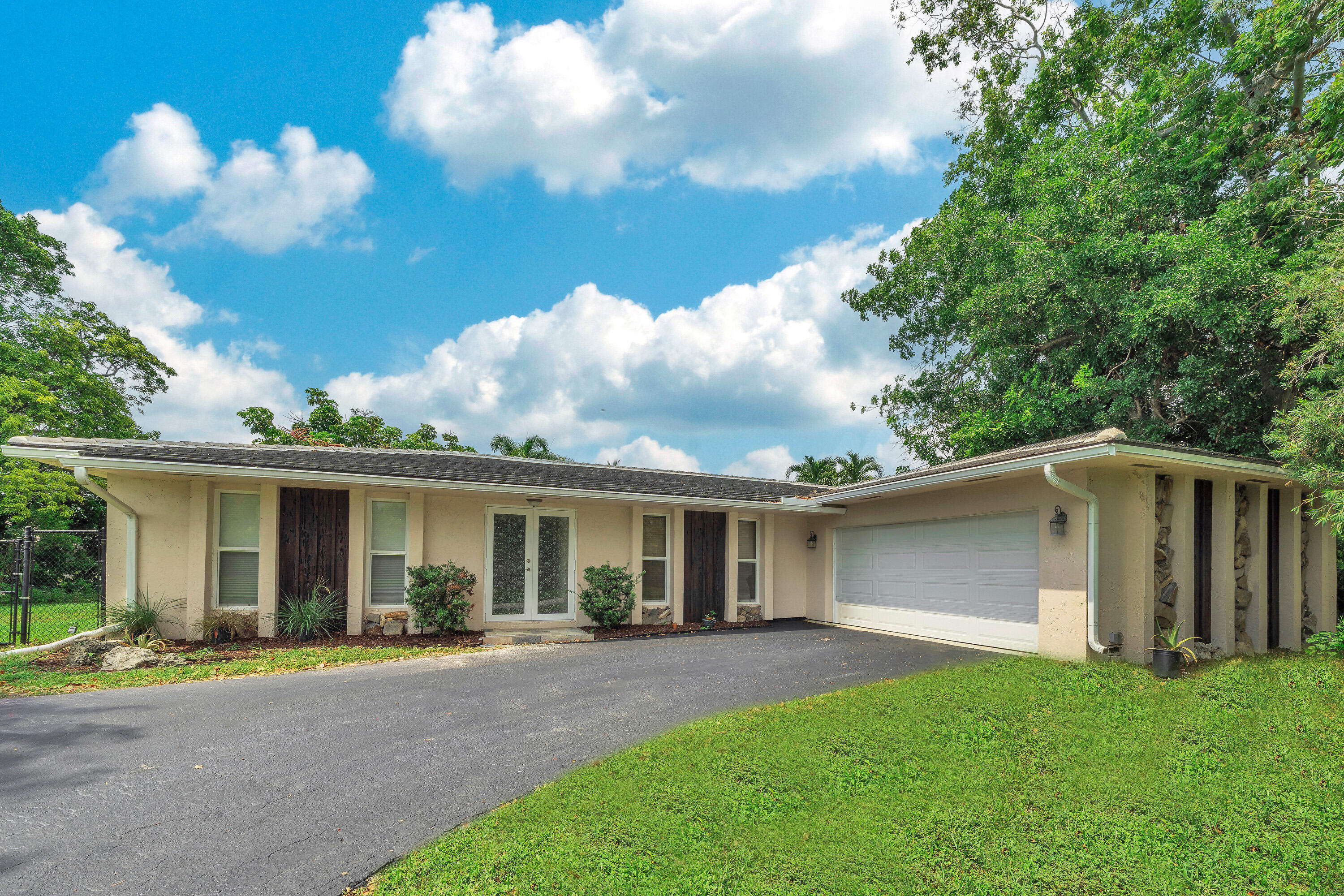 Vendido 11901 NW 25th Street, Plantation, FL 33323, Plantation, FL 33323