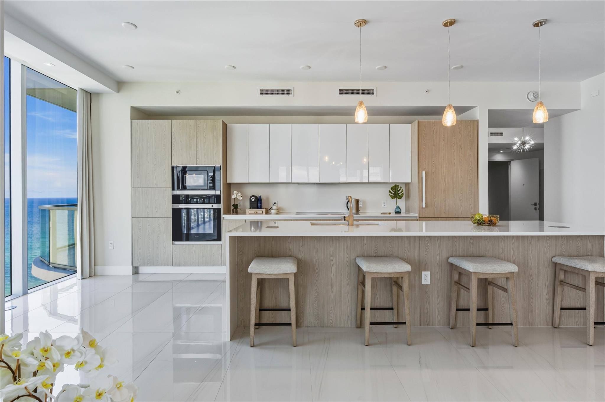 Foto de propiedad en 3100 N Ocean Drive P1903, Riviera Beach, FL 33404 Riviera Beach con MLS# 
